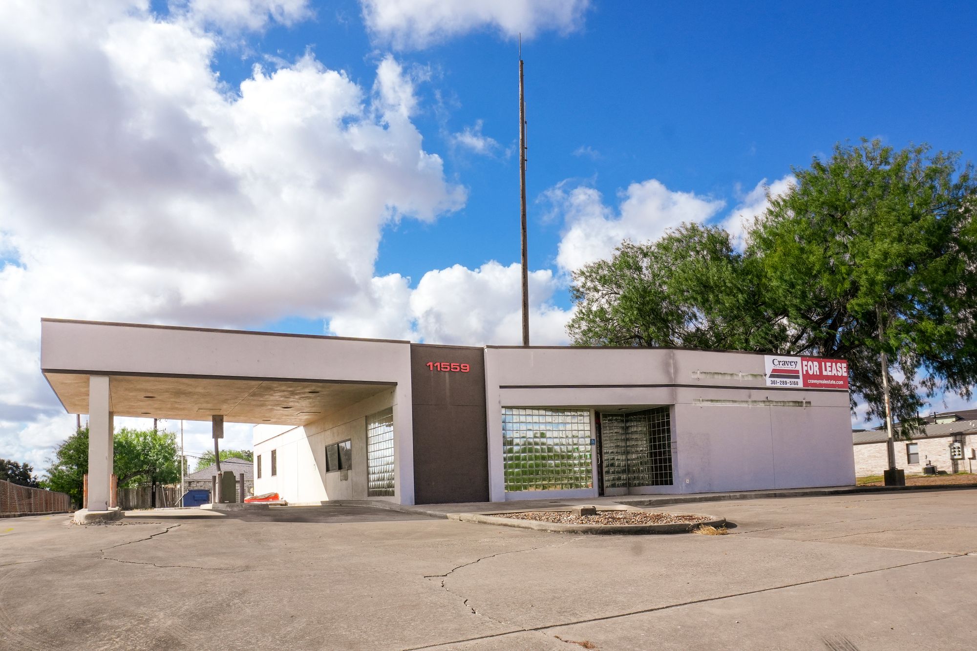 11559 Leopard St, Corpus Christi, TX 78410