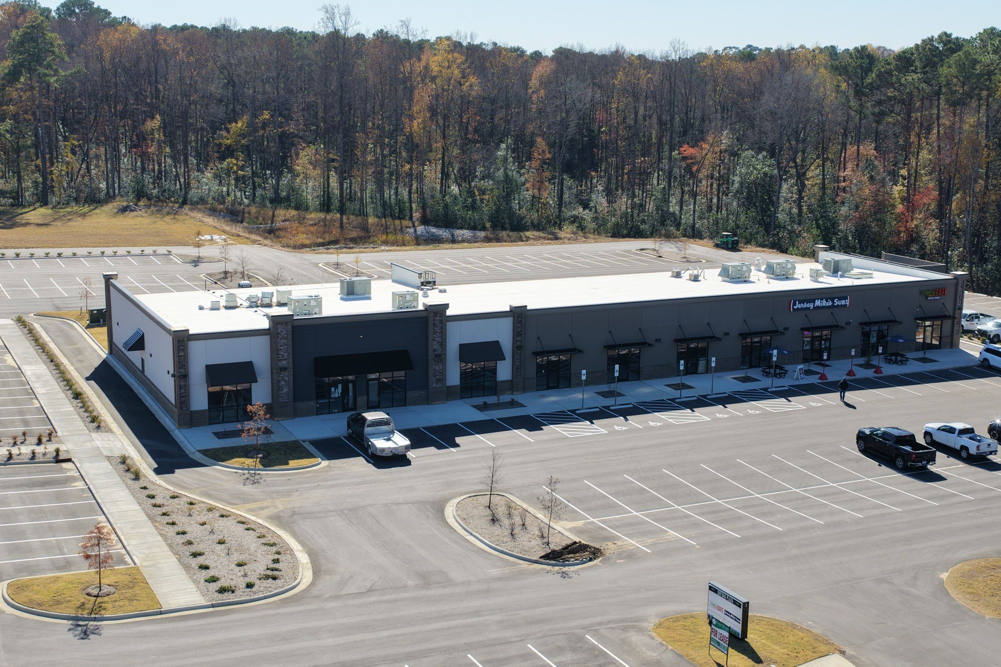 5533 Corporation Dr, Hope Mills, NC 28348