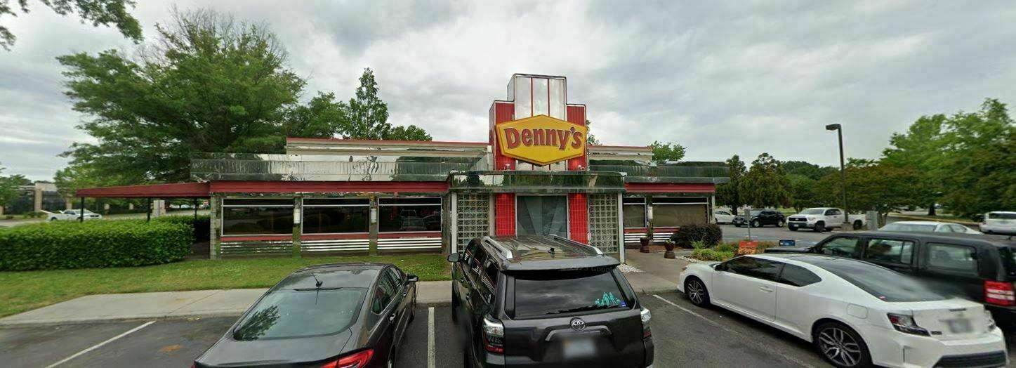 1401 Tintern St, Chesapeake, VA 23320