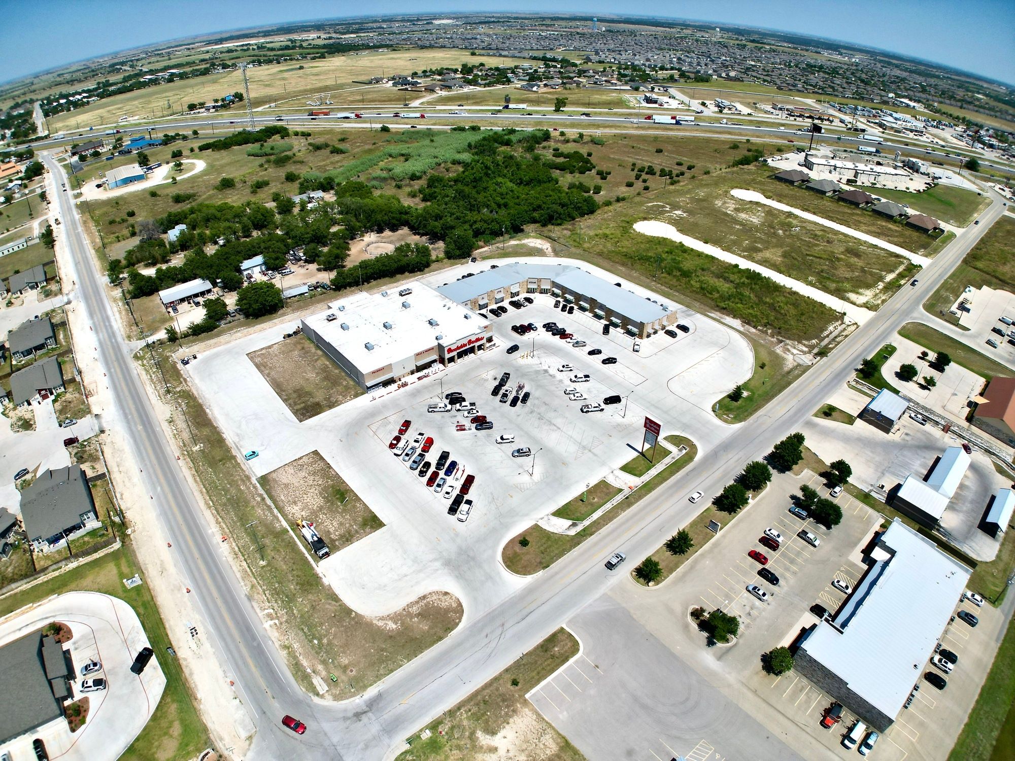 Retail for lease at 180 Town Center Blvd, Jarrell, TX, 76537 — photo 12