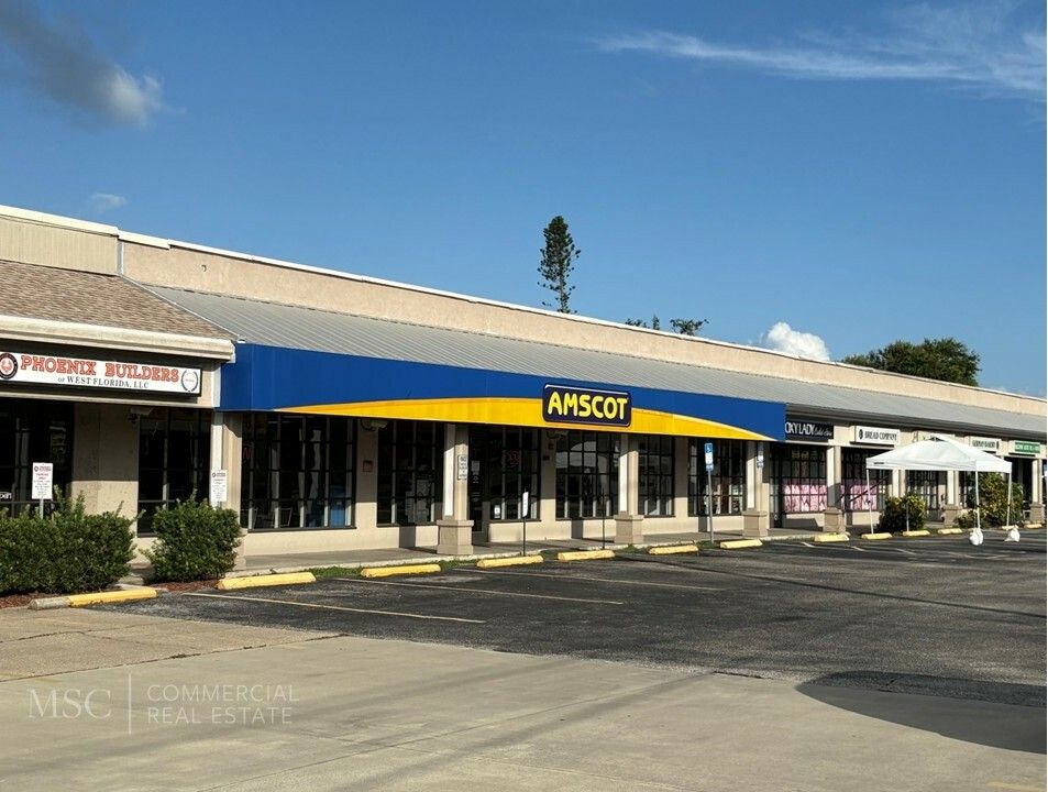 5900 S Tamiami Trl, Suite 17 Sarasota FL 34231