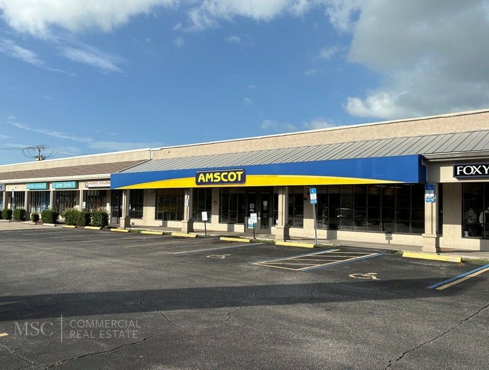 5900 S Tamiami Trl, Suite 17 Sarasota FL 34231