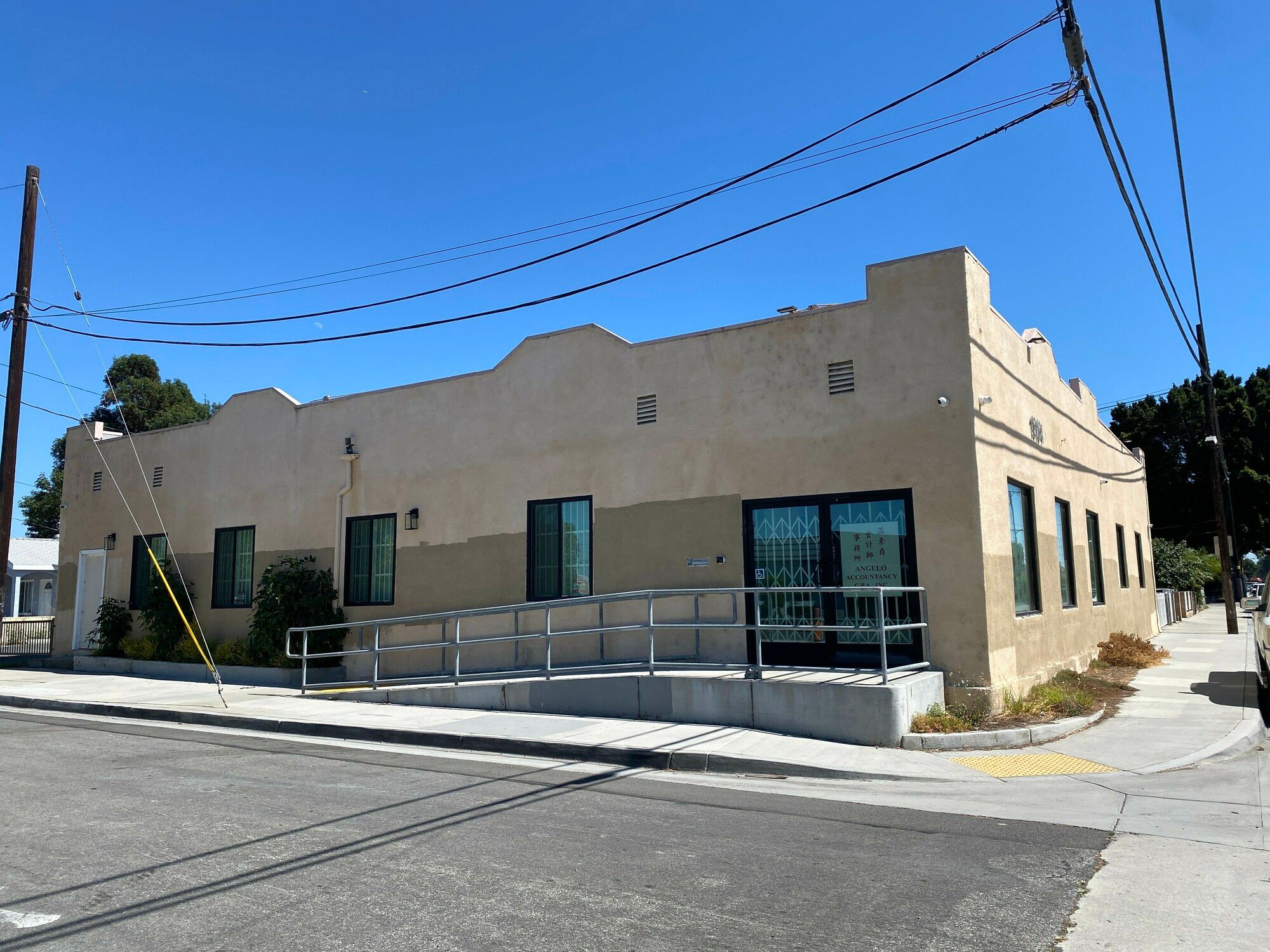 19104 Norwalk Blvd, Artesia, CA 90701