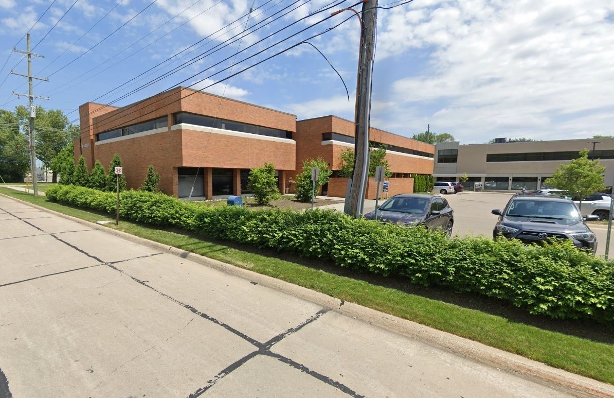 23133 Orchard Lake Rd, Farmington, MI 48336