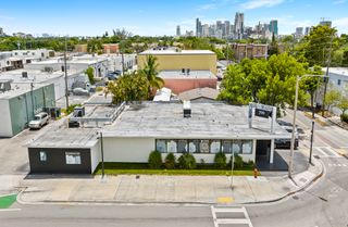 Turnkey Retail/Showroom Opportunity in Fort Lauderdale