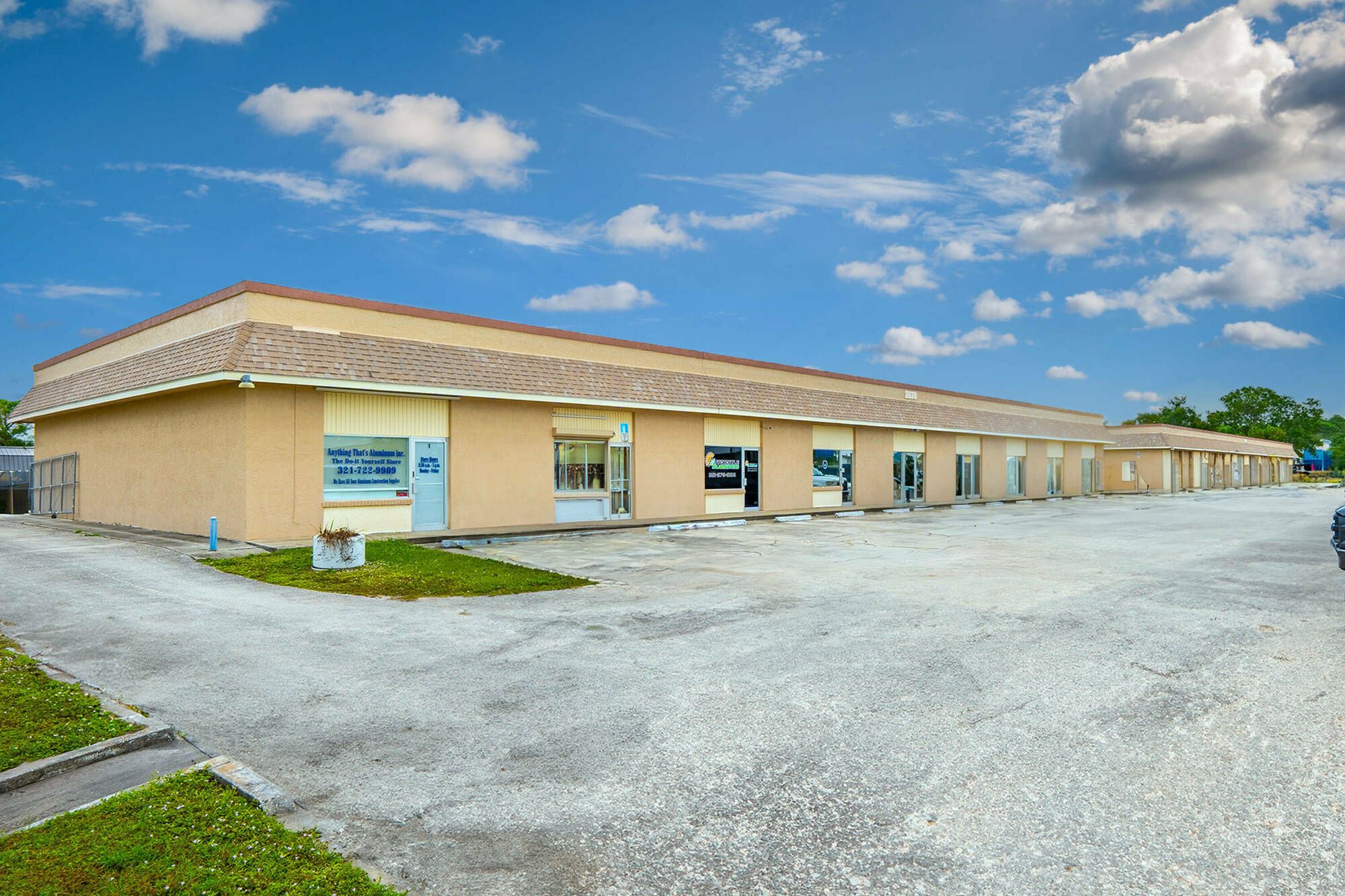 2860 Kirby Cir NE, Palm Bay, FL 32905