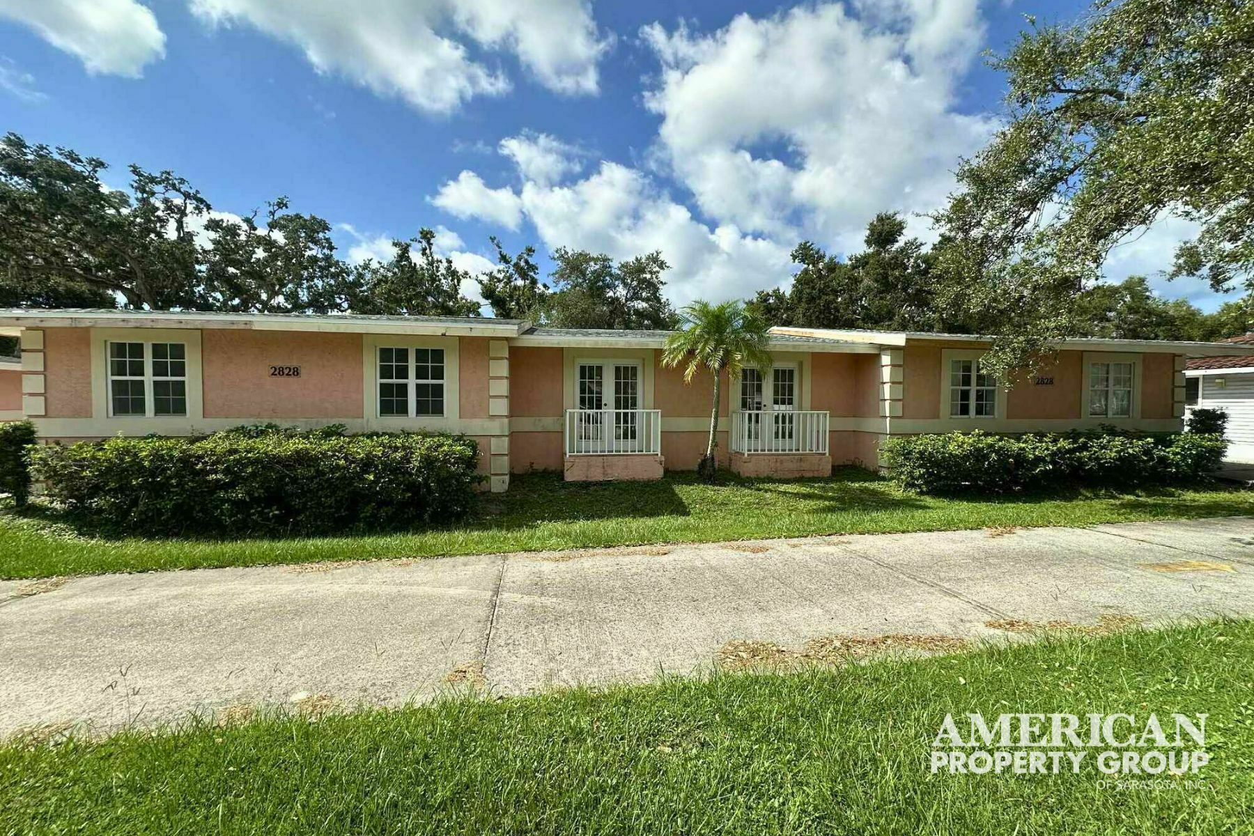 2828 Proctor Rd, Sarasota, FL 34231