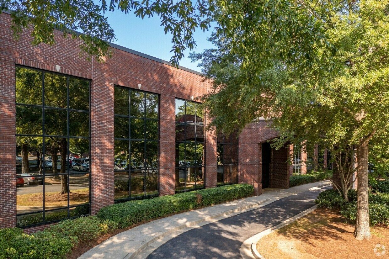 10700 Medlock Bridge Rd, Duluth, GA 30097