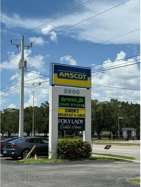 5900 S Tamiami Trl, Suite 17 Sarasota FL 34231