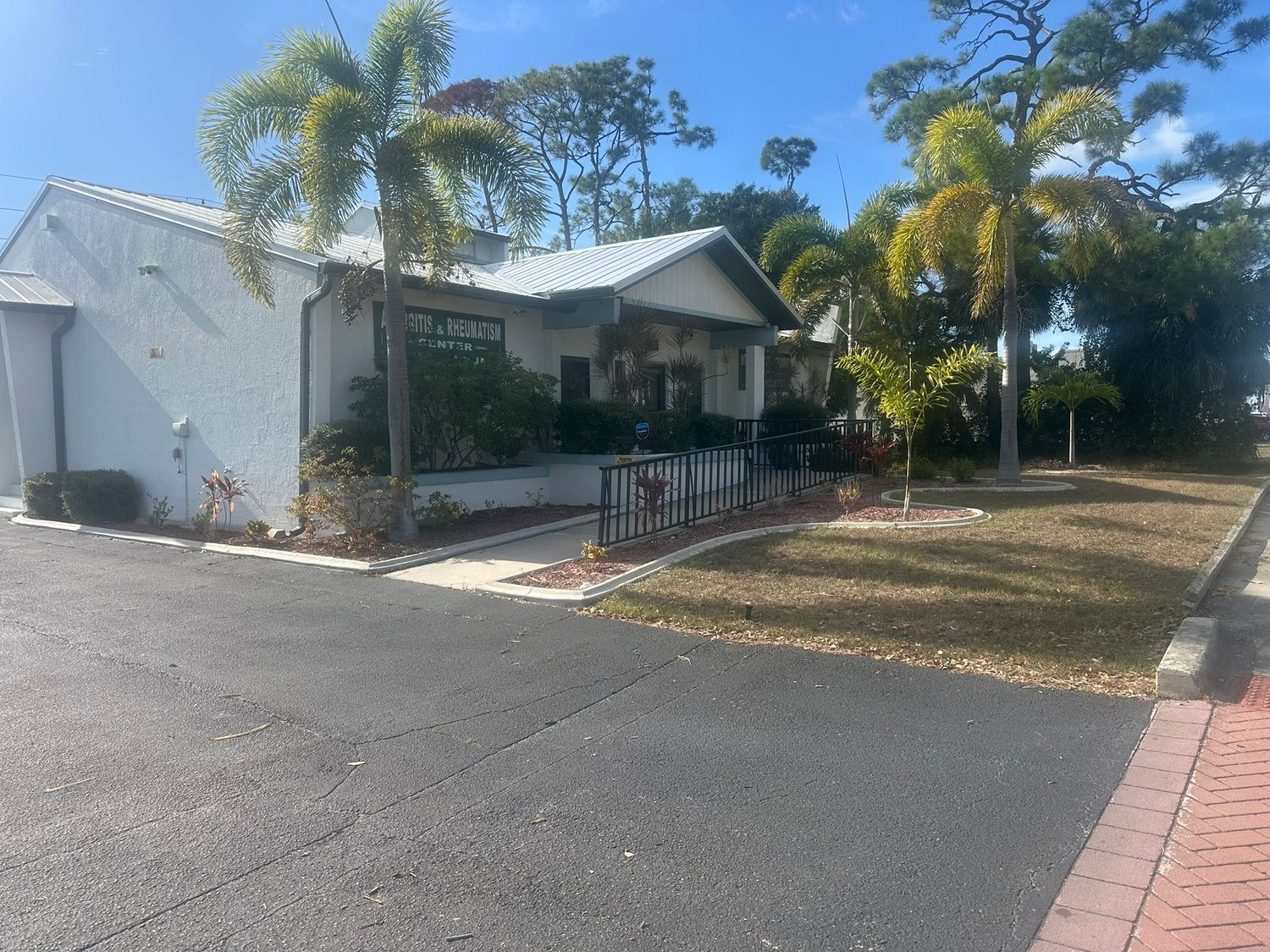2841 Tamiami Trail Port Charlotte FL 33952