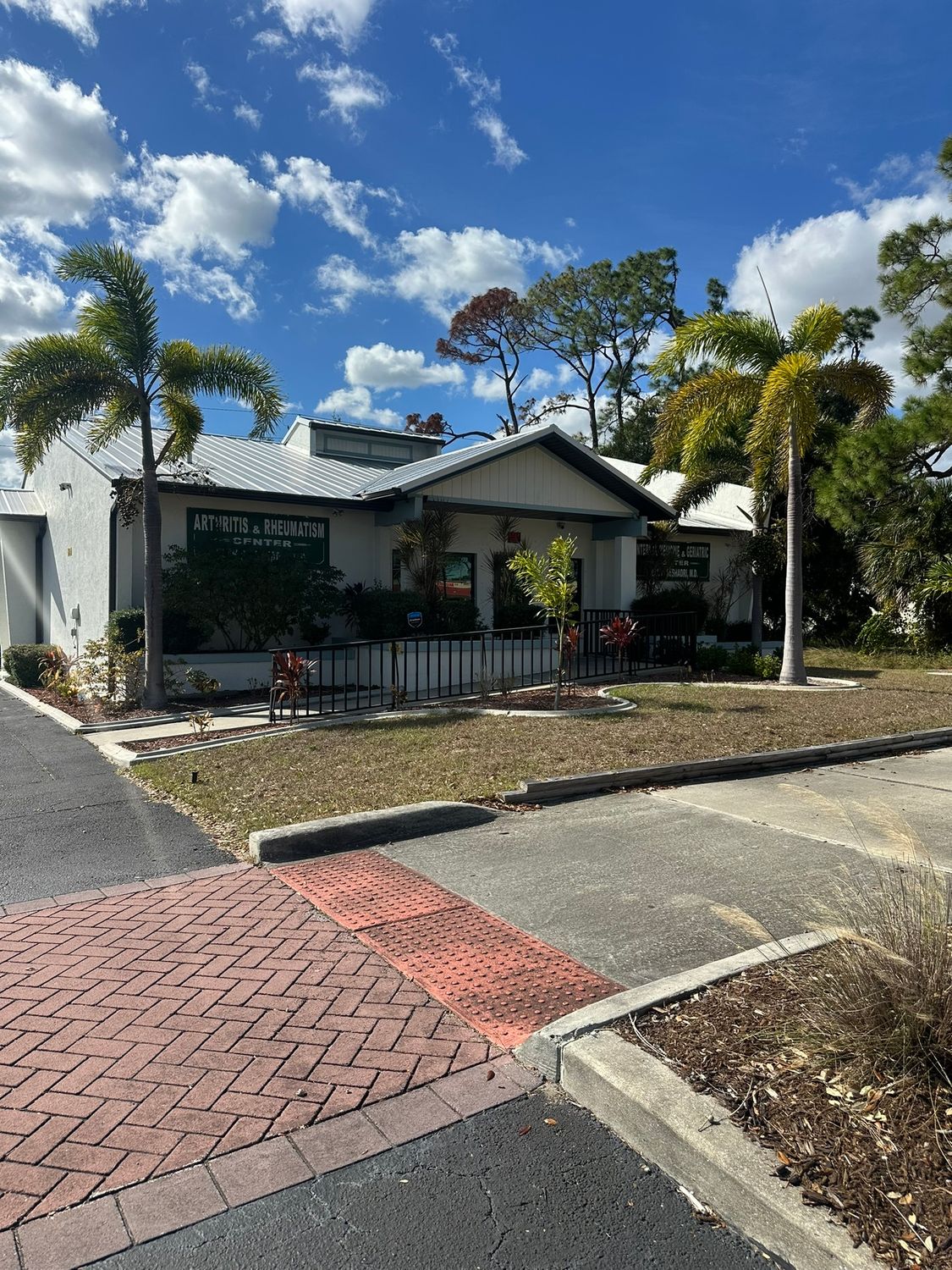 2841 Tamiami Trail Port Charlotte FL 33952
