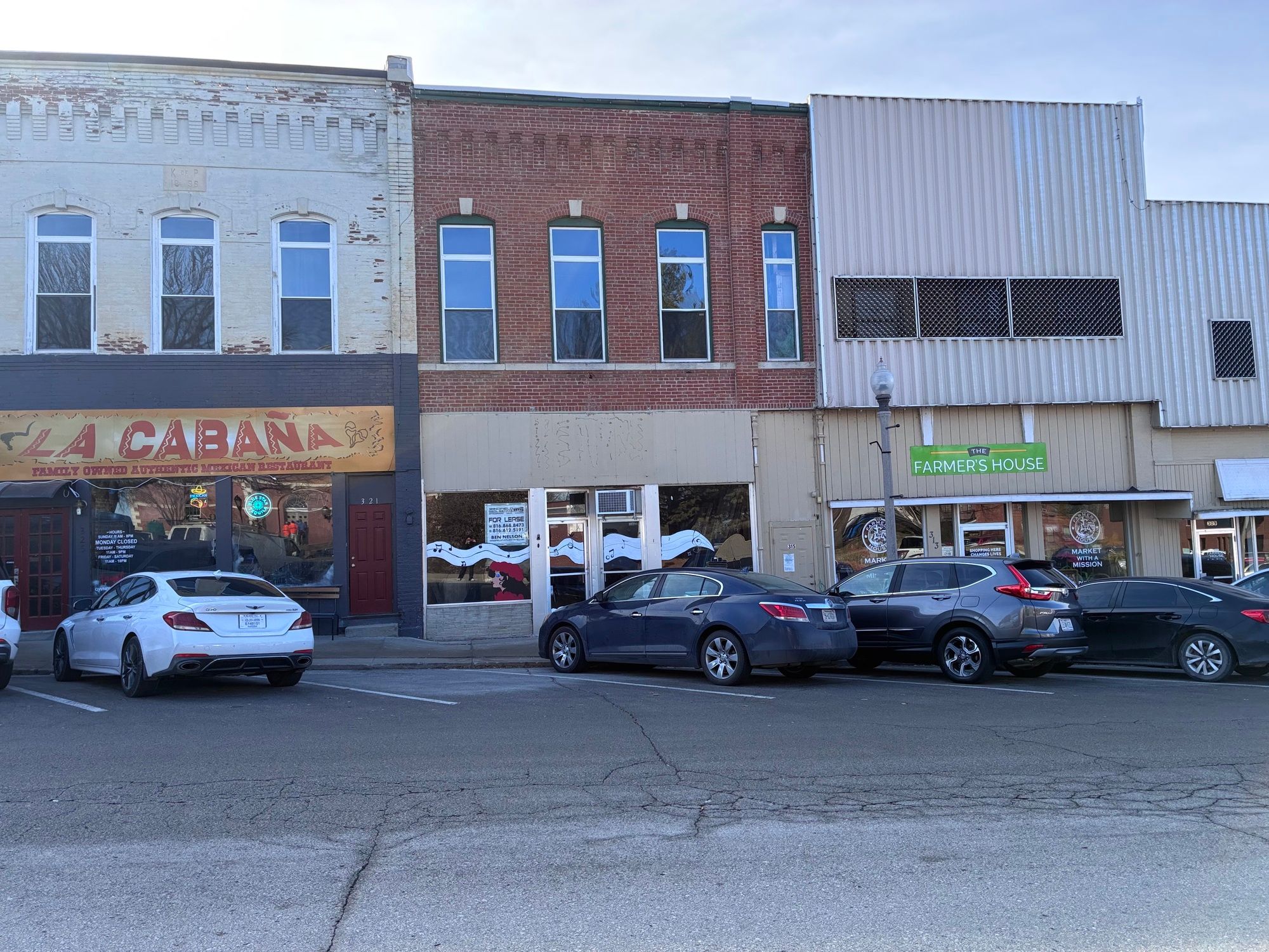 319 Main St, Platte City, MO 64079