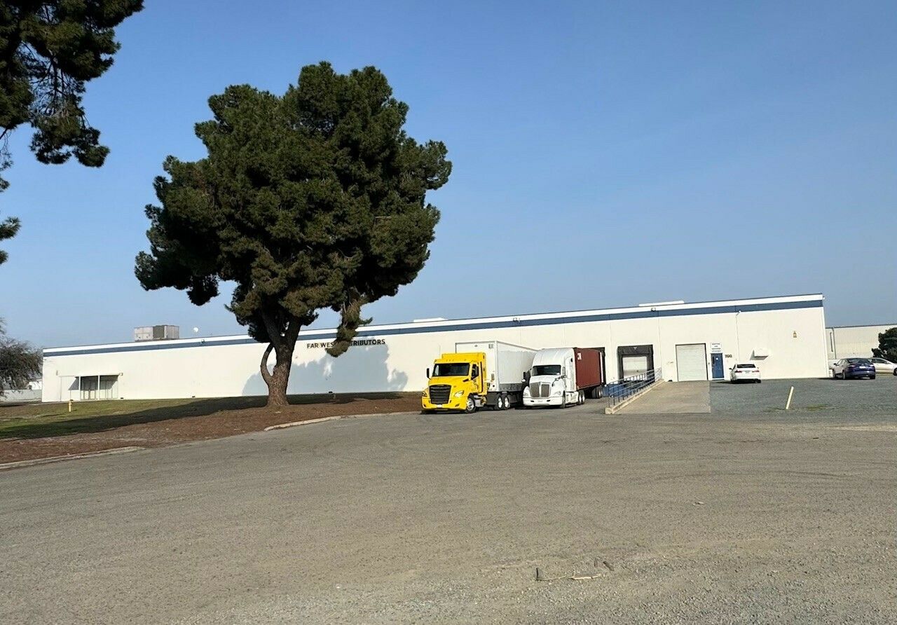 700 E Continental Ave, Tulare, CA 93274