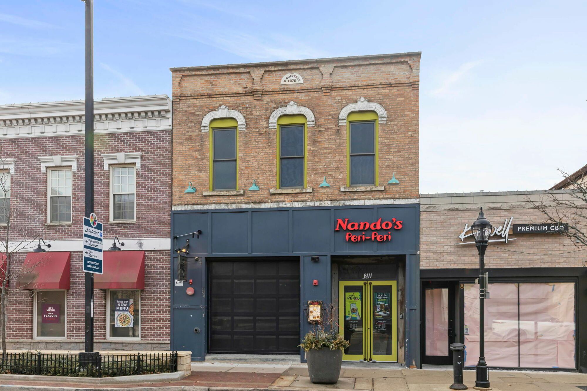 6 W Jefferson Ave, Naperville, IL 60540
