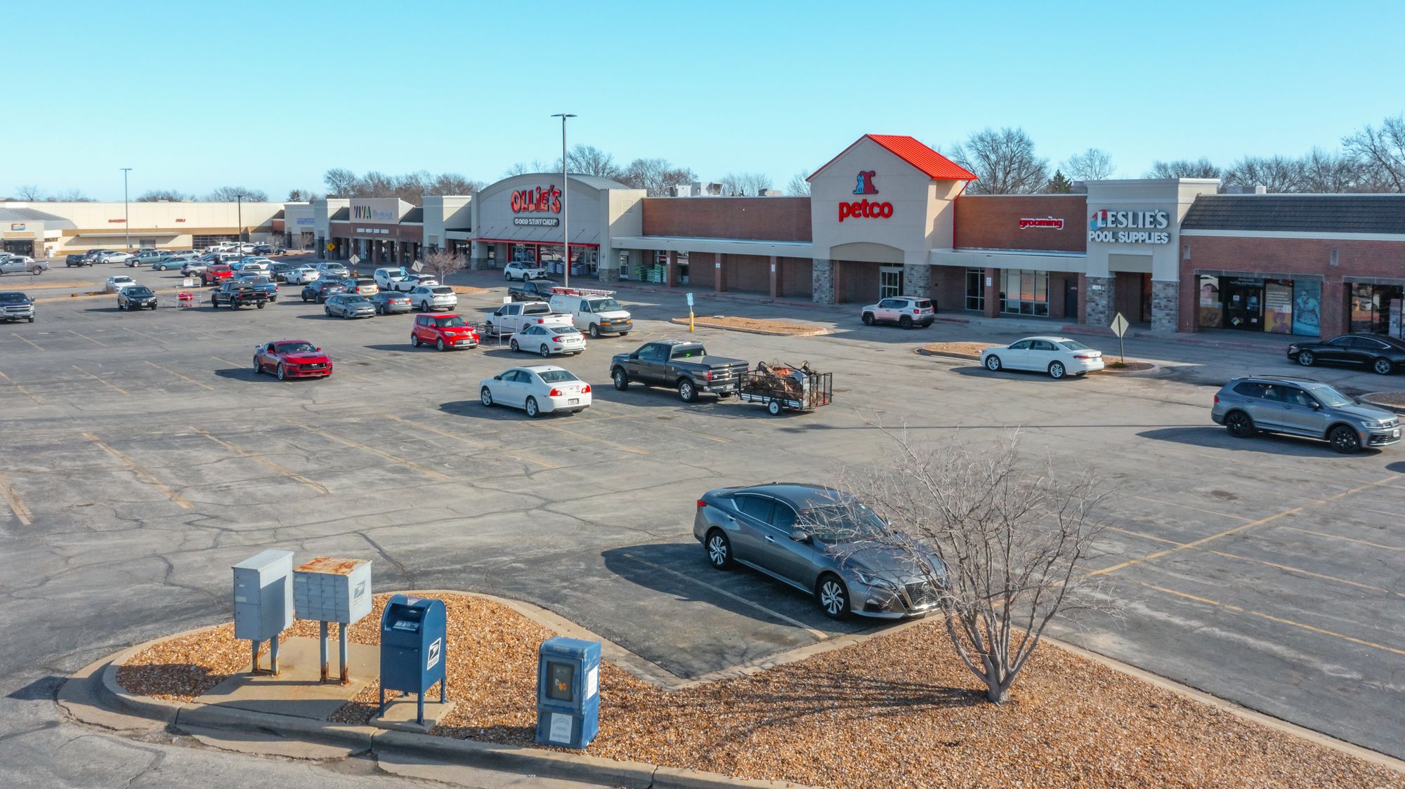 4201 S Noland Rd, Independence, MO 64055