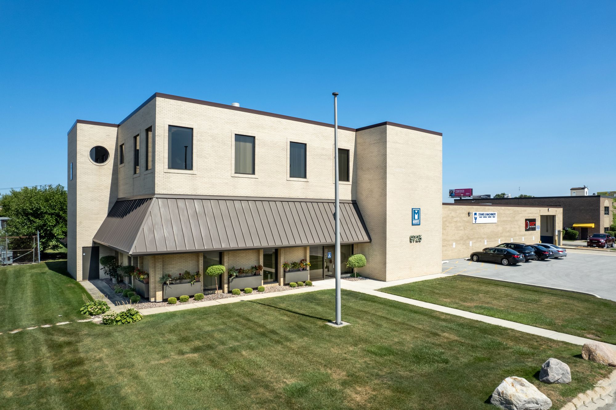 9725 Industrial Dr, Bridgeview, IL 60455