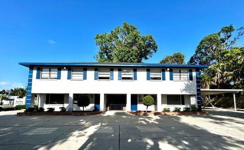 2027 Manatee Avenue W Bradenton FL 34205