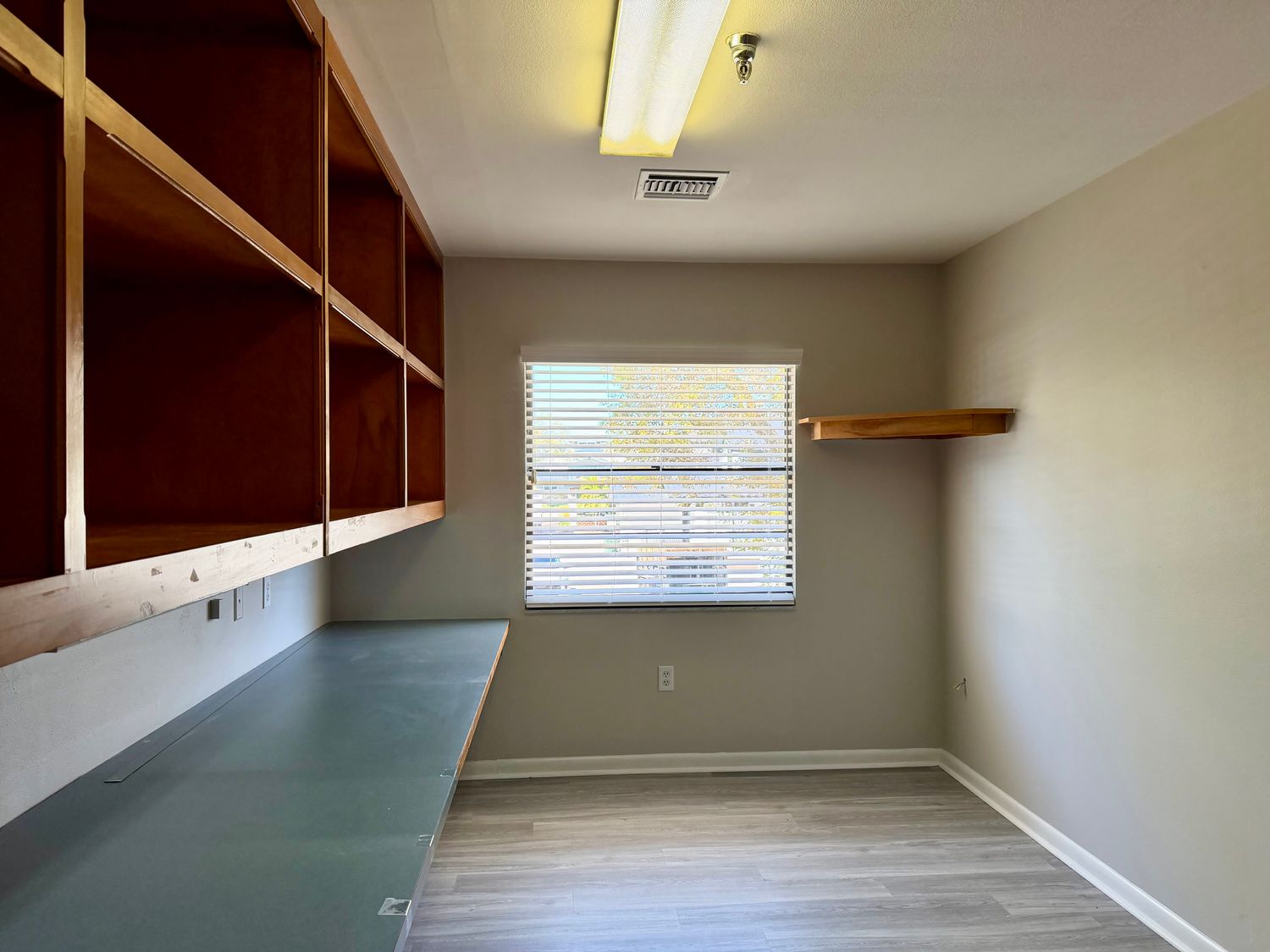 2027 Manatee Avenue W Bradenton FL 34205
