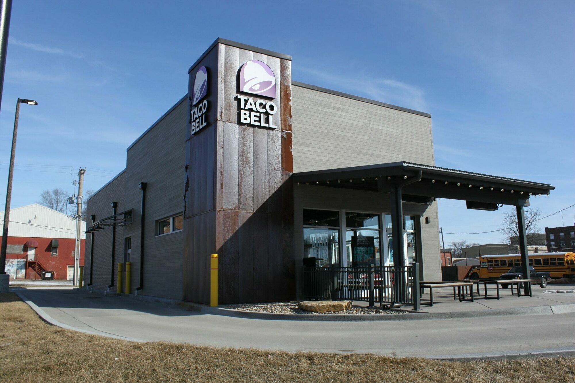 937 Main St, Atchison, KS 66002