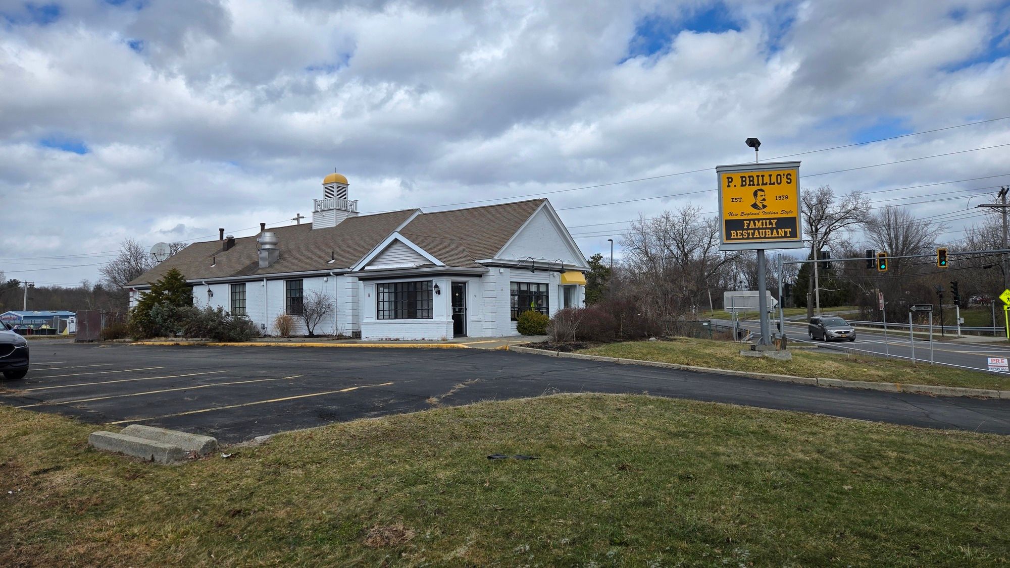 9 Troy Rd, East Greenbush, NY 12061