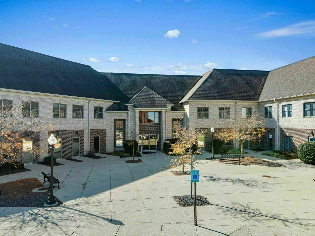 10412 Allisonville Rd,Unit 103, Fishers, IN 46038