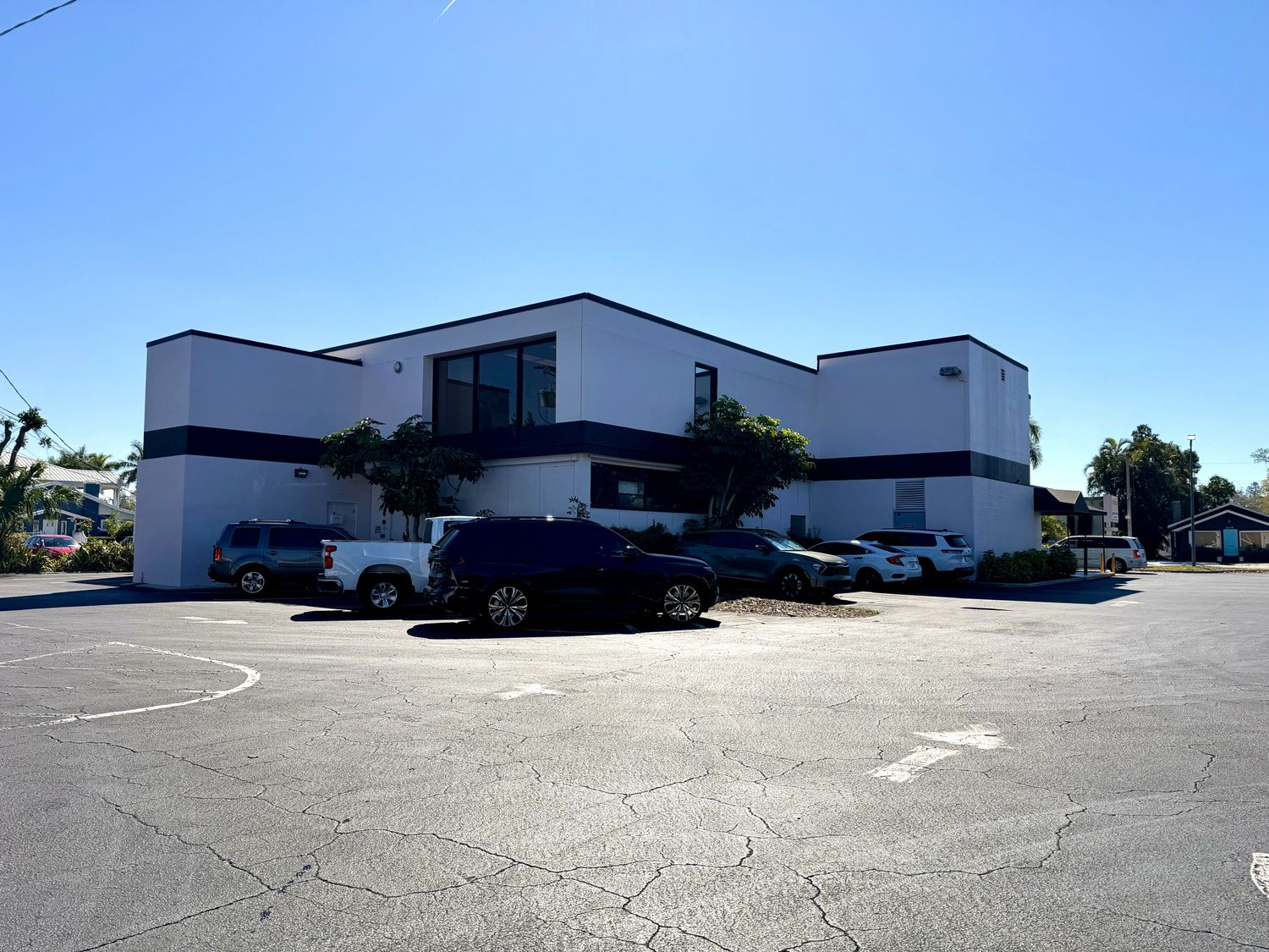 2424 Manatee Avenue West Bradenton FL 34205