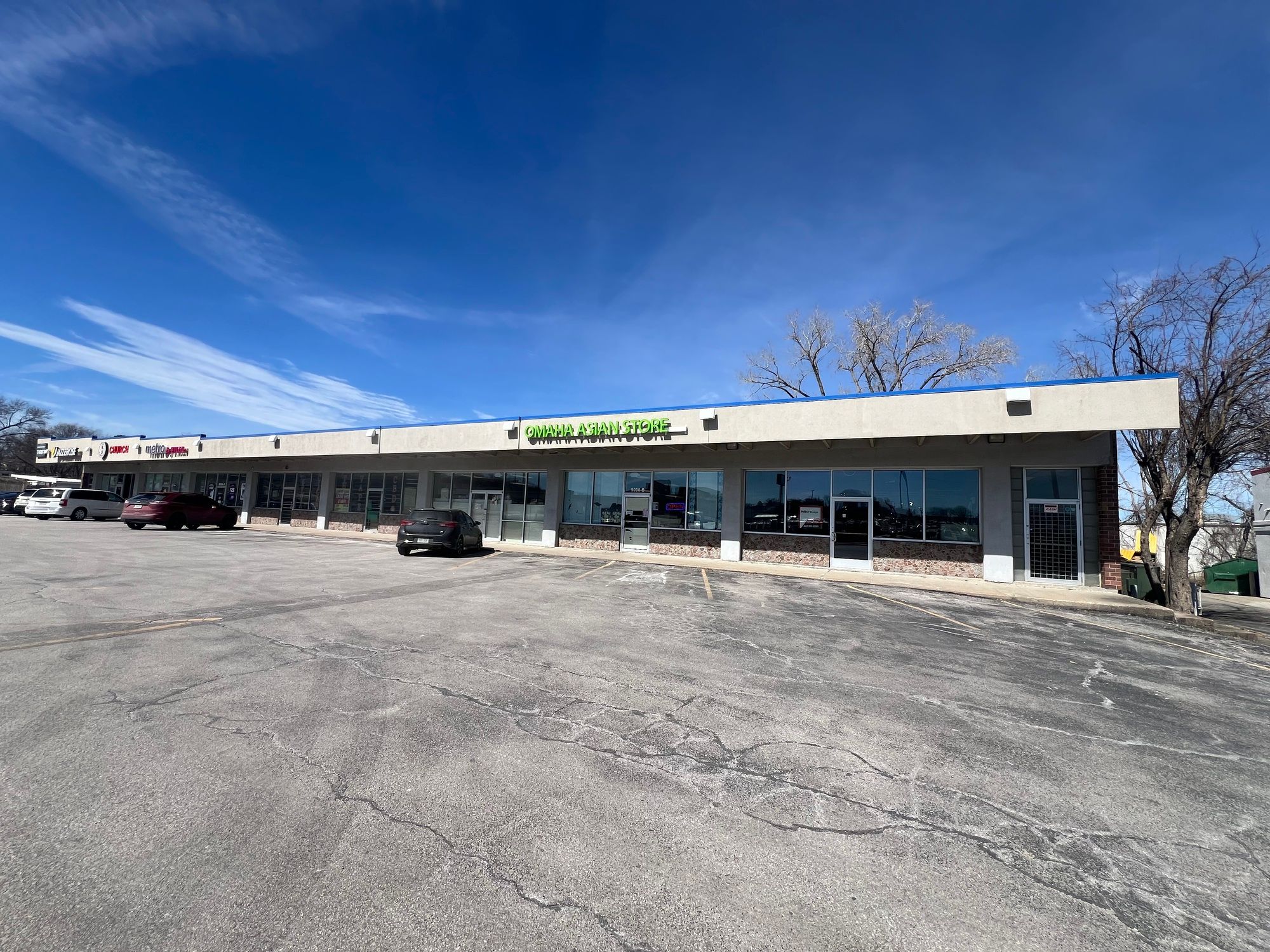 9006 Maple St, Omaha, NE 68134