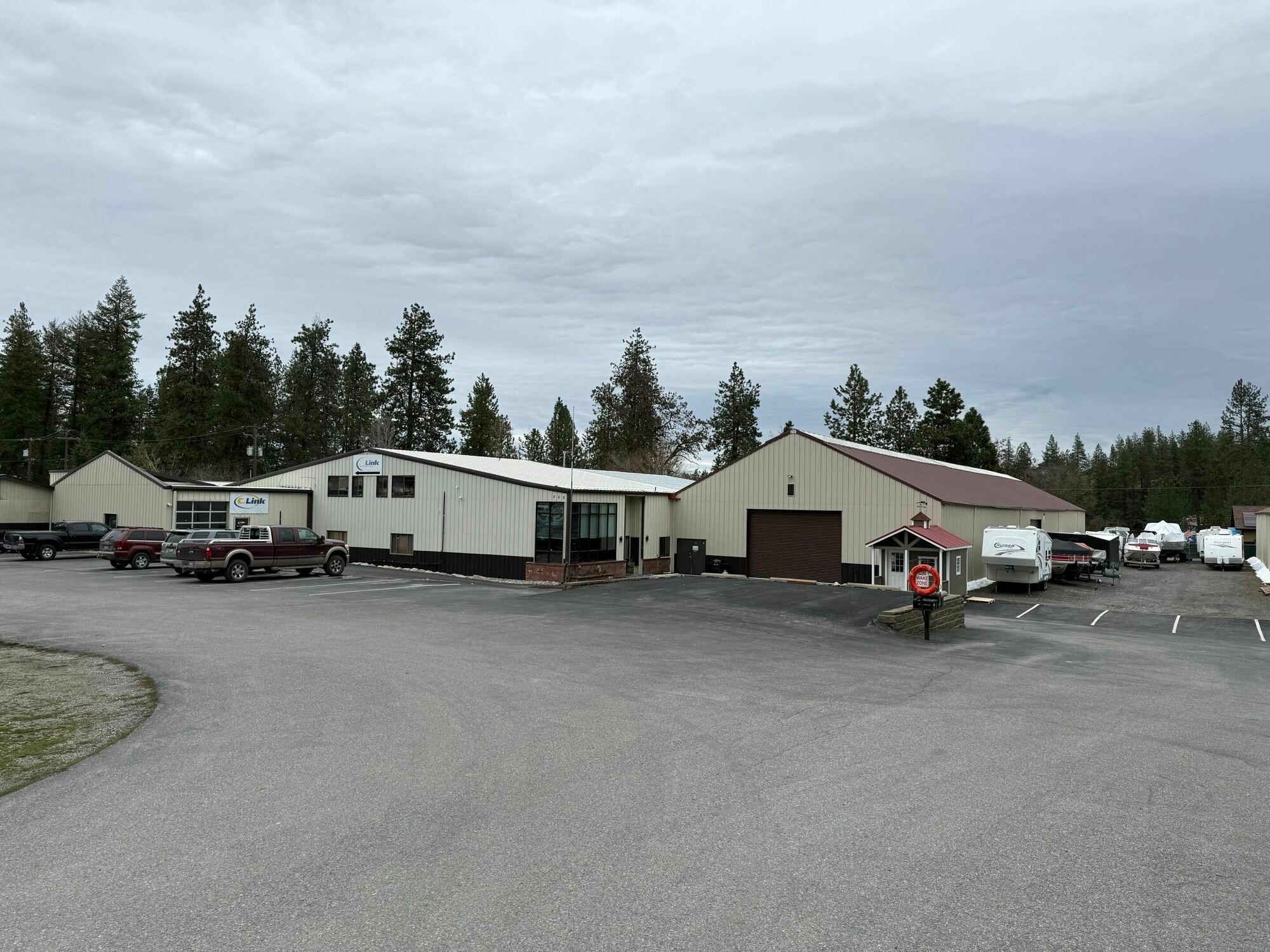860 S Spokane St, Post Falls, ID 83854