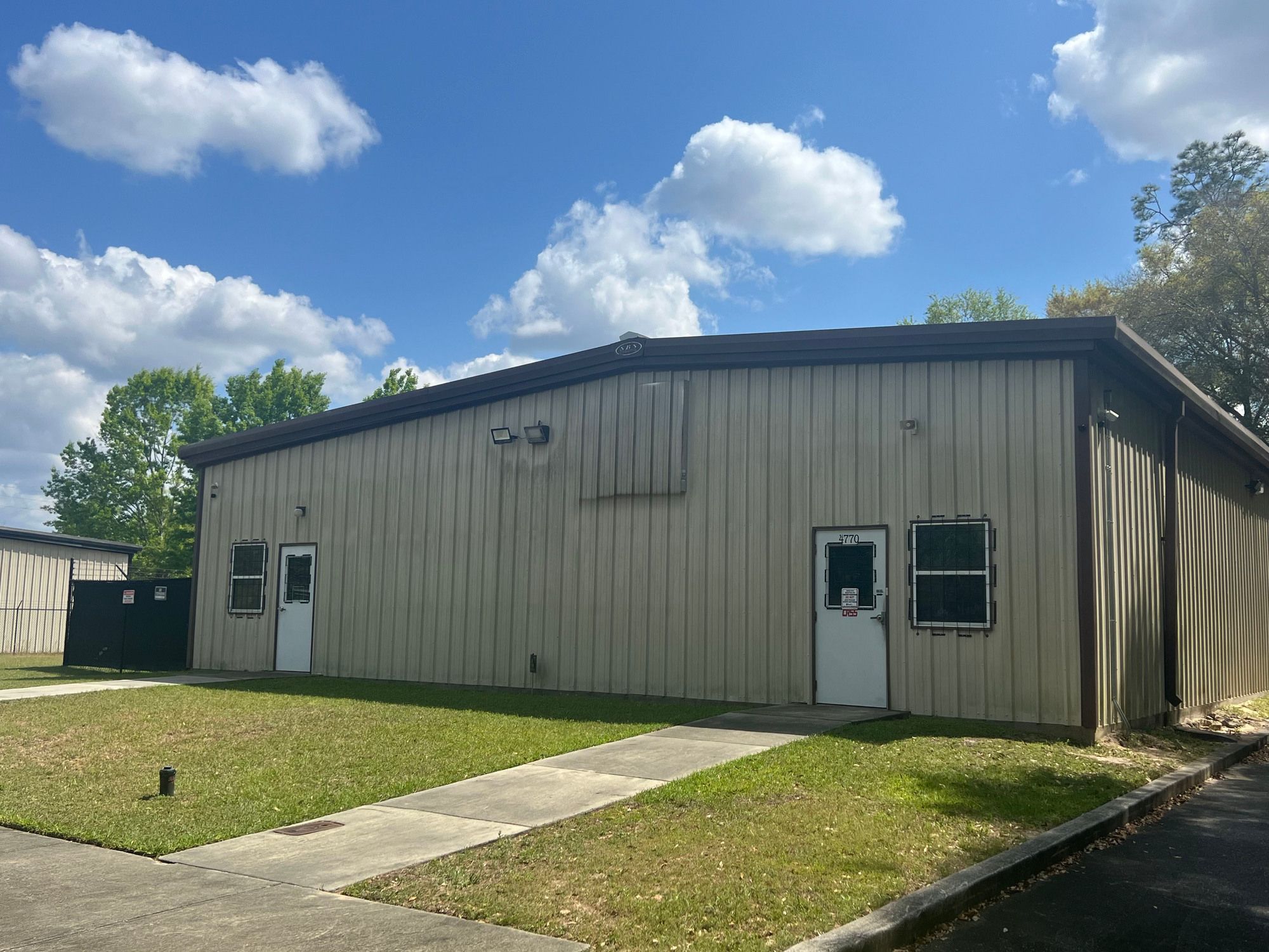 4770 Shelfer Rd, Tallahassee, FL 32305