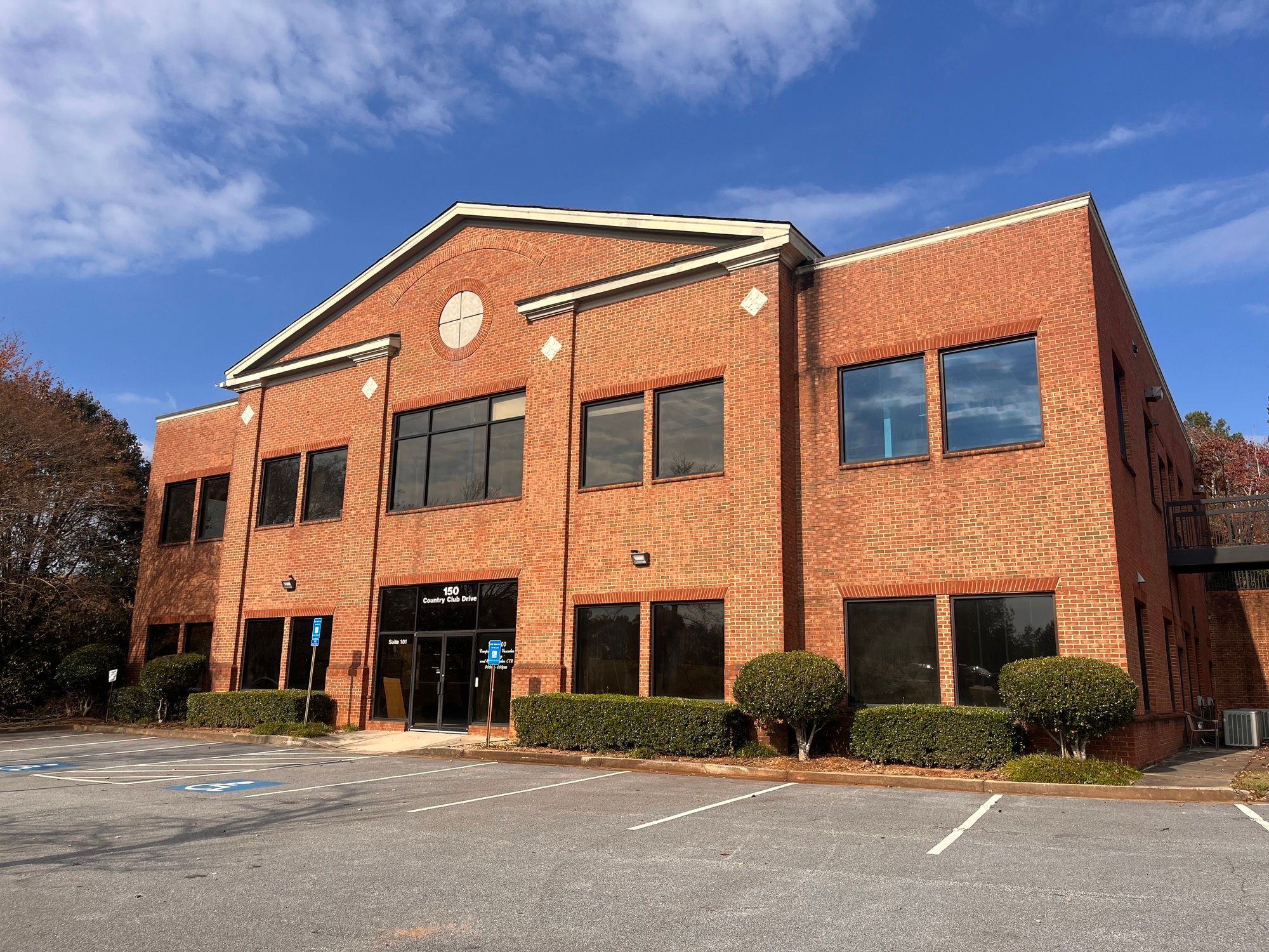 150 Country Club Dr, Stockbridge, GA 30281