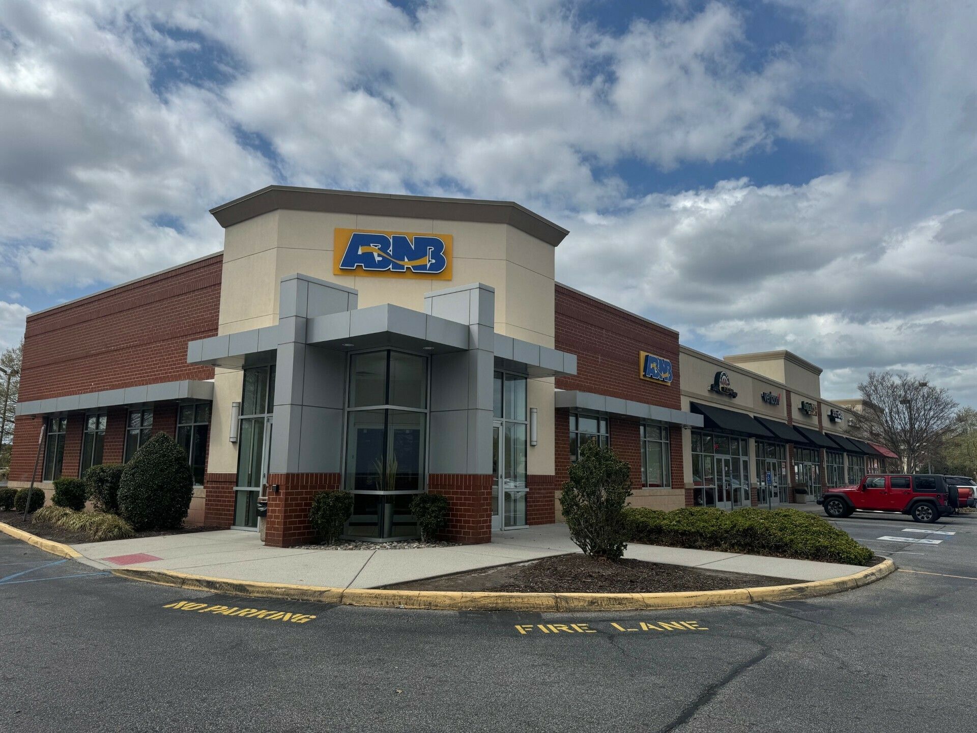 4105 Chesapeake Square Blvd, Chesapeake, VA 23321