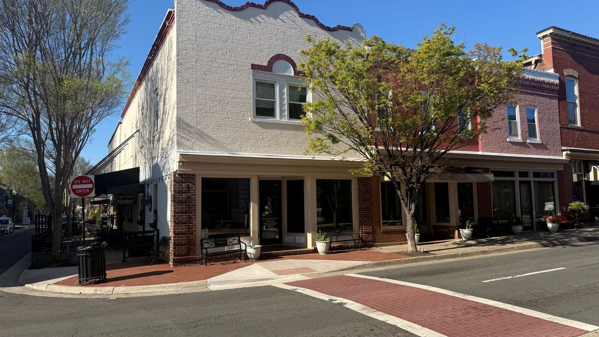 9108 Ctr St, Manassas, VA 20110-5409