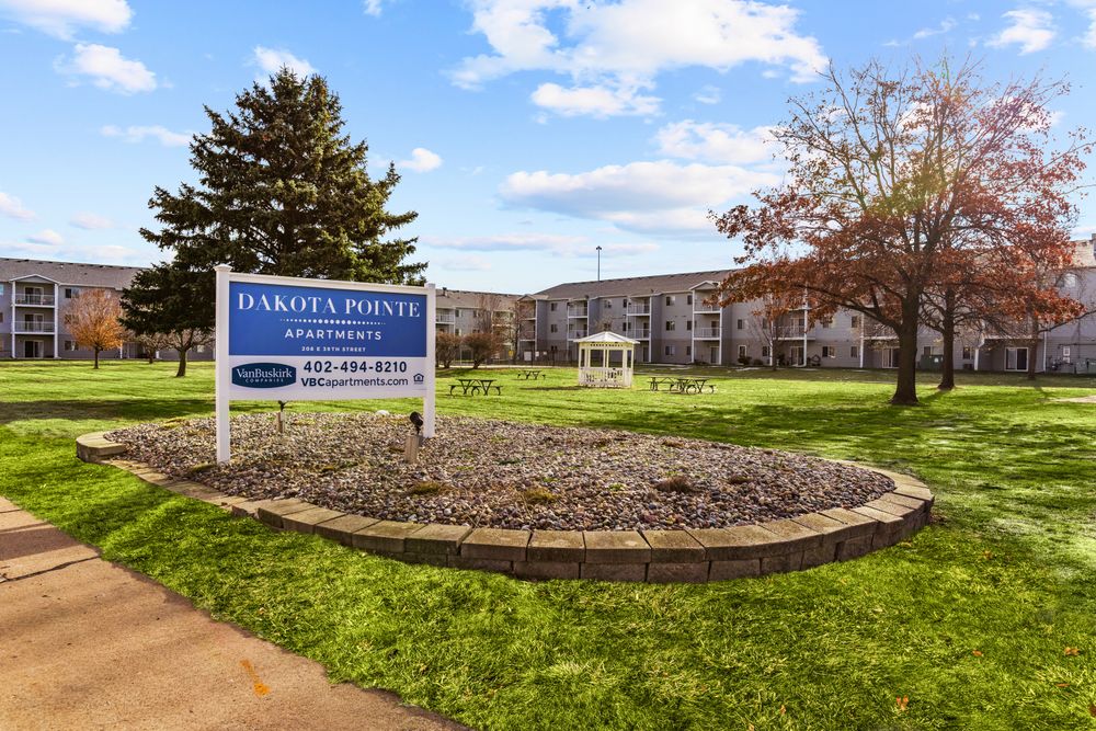 Dakota Pointe Apartments