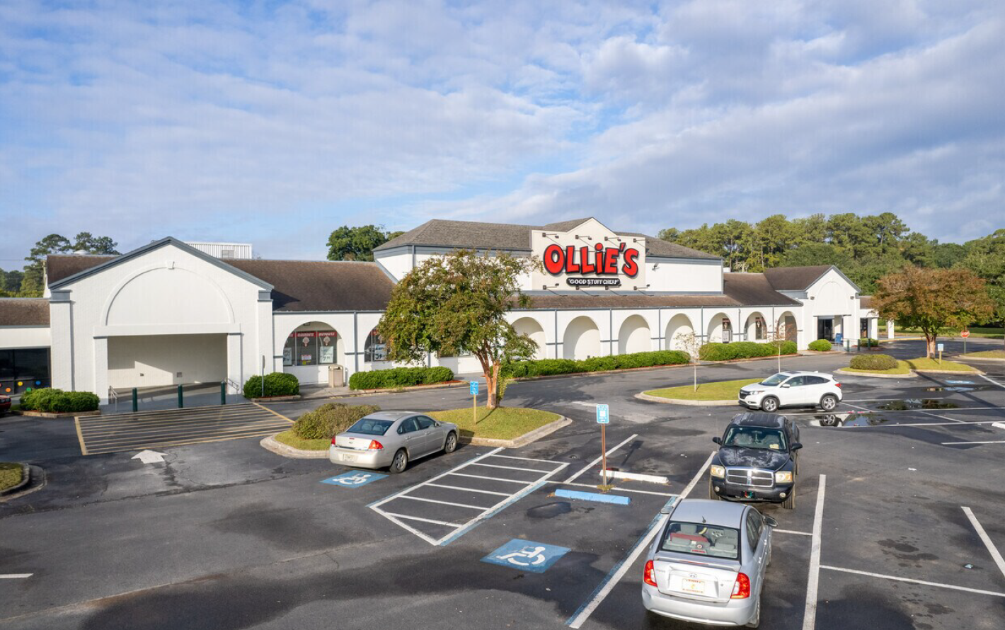 2551 E Pinetree Blvd, Thomasville, GA 31792