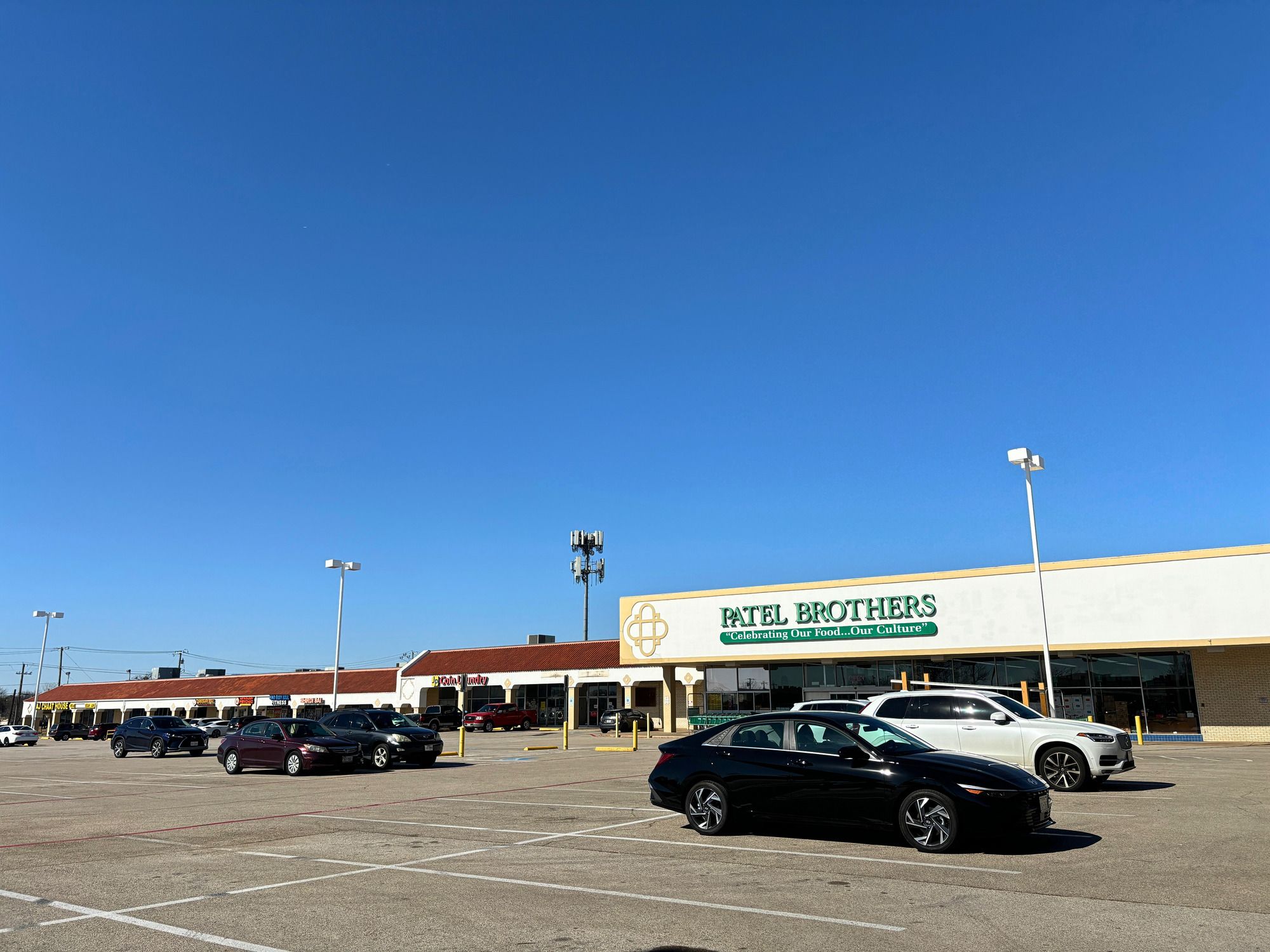 2802 Macarthur Blvd, Irving, TX 75062-4445