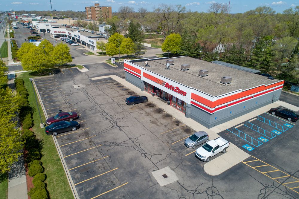 8918 West 8 Mile Rd, Ferndale, MI 48220