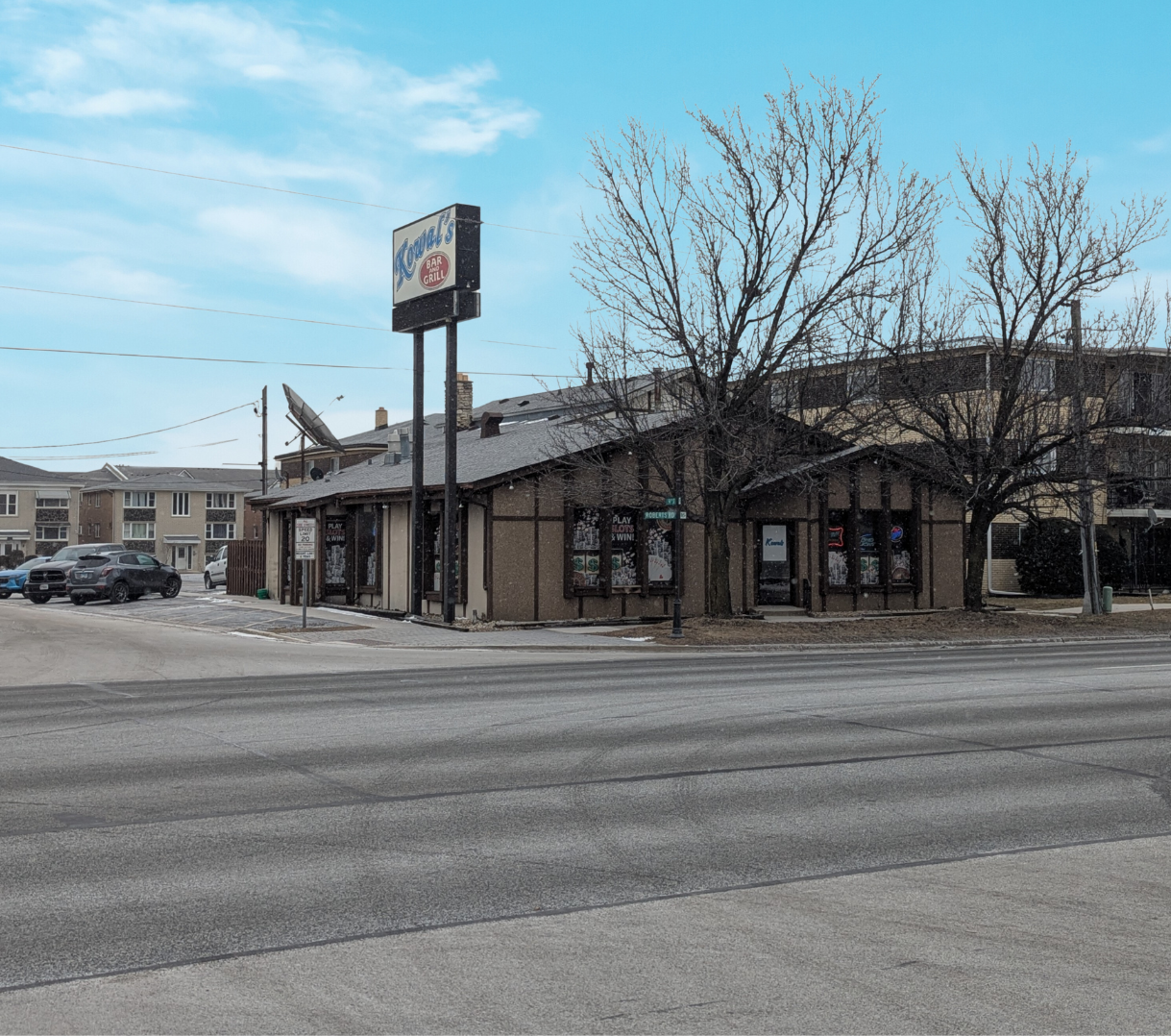 9401 S Roberts Rd, Hickory Hills, IL 60457