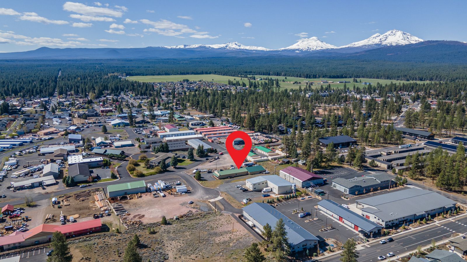 723 N Curtis Ct, Sisters, OR 97759
