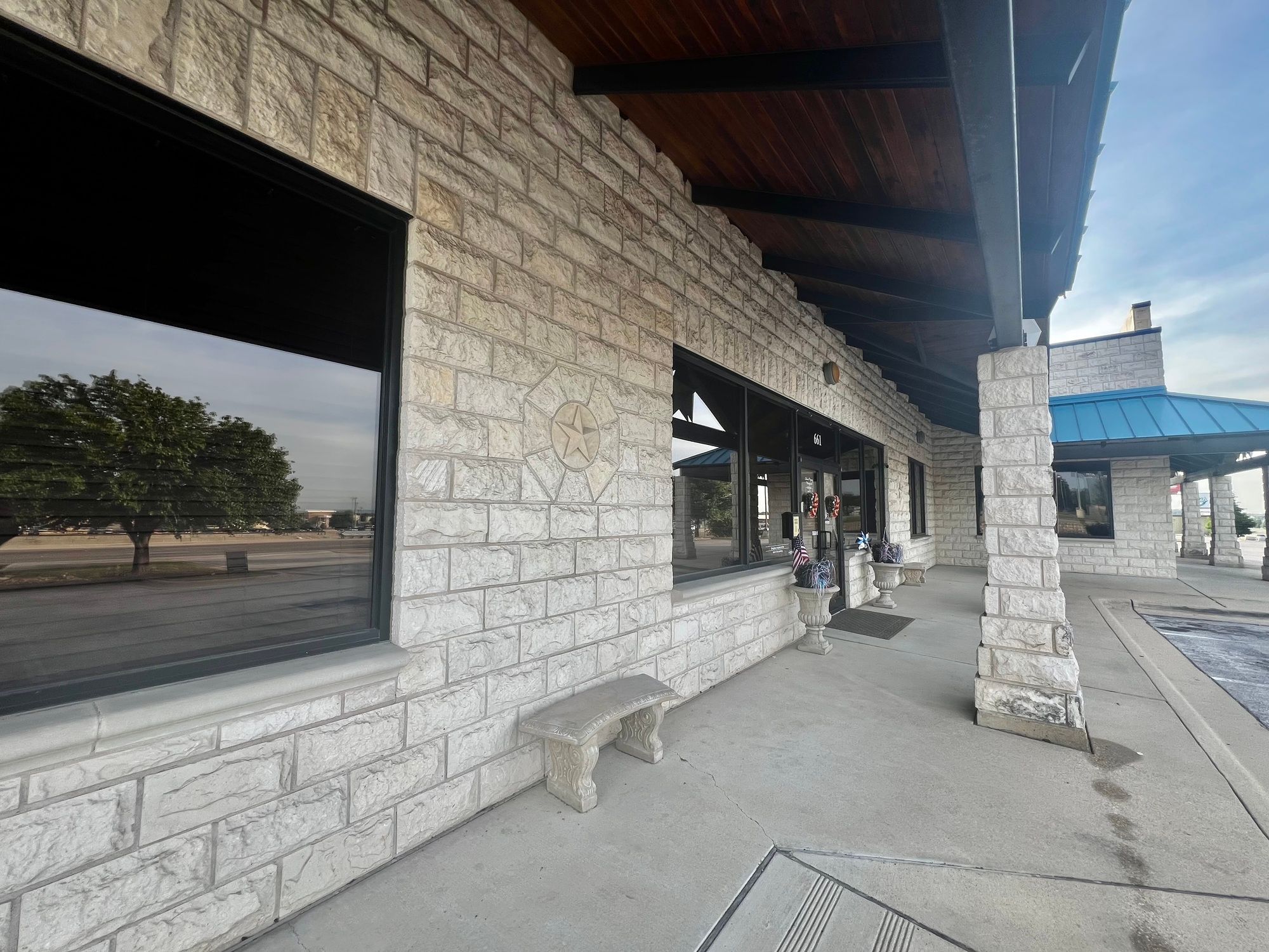 Office for lease at 661 W Central Texas Expy, Harker Heights, TX, 76548 — photo 4
