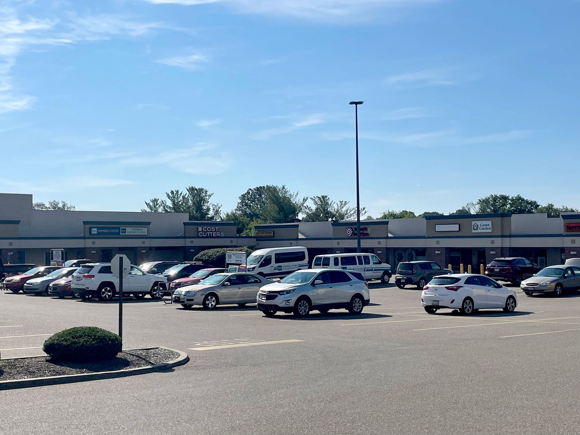 1664 North Main St, North Canton, OH 44720