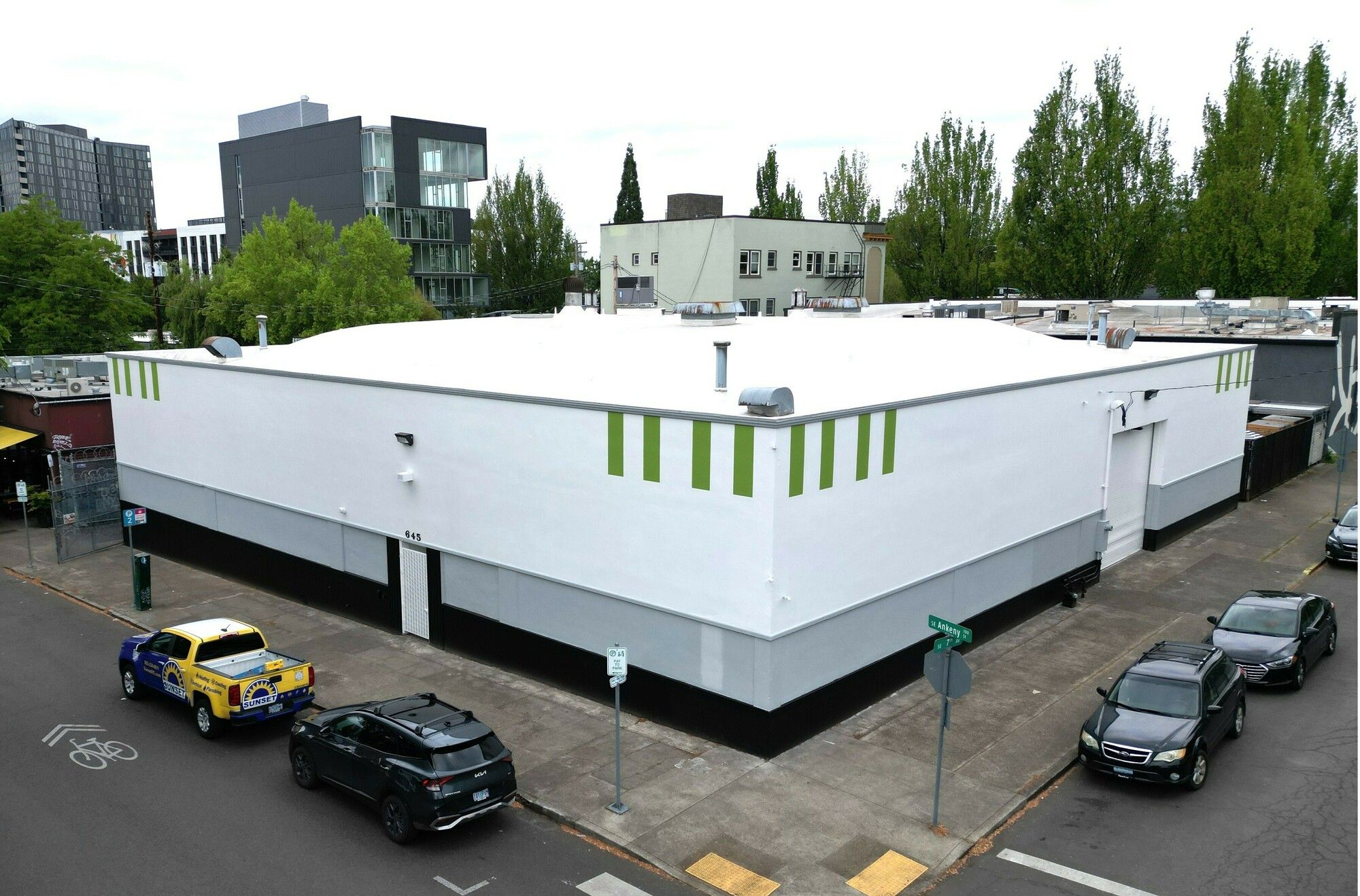 645 Southeast Ankeny St, Portland, OR 97214