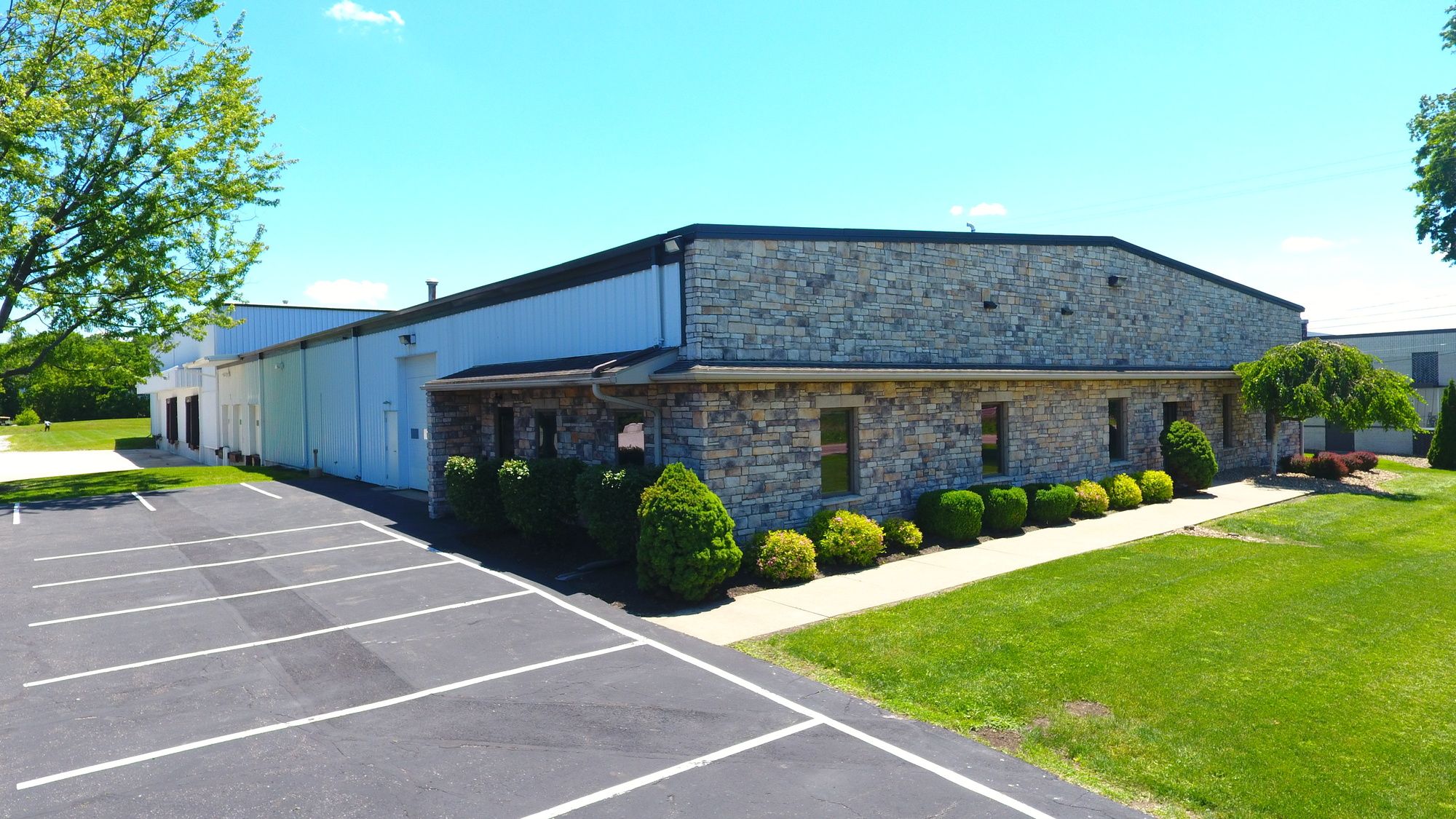 7948 Freedom Ave NW, North Canton, OH 44720