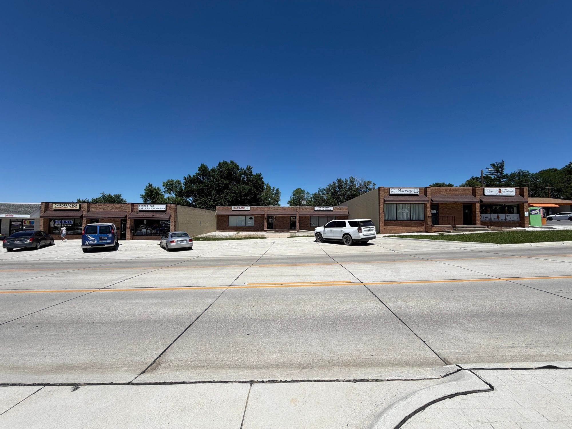 6910 Maple St, Omaha, NE 68104