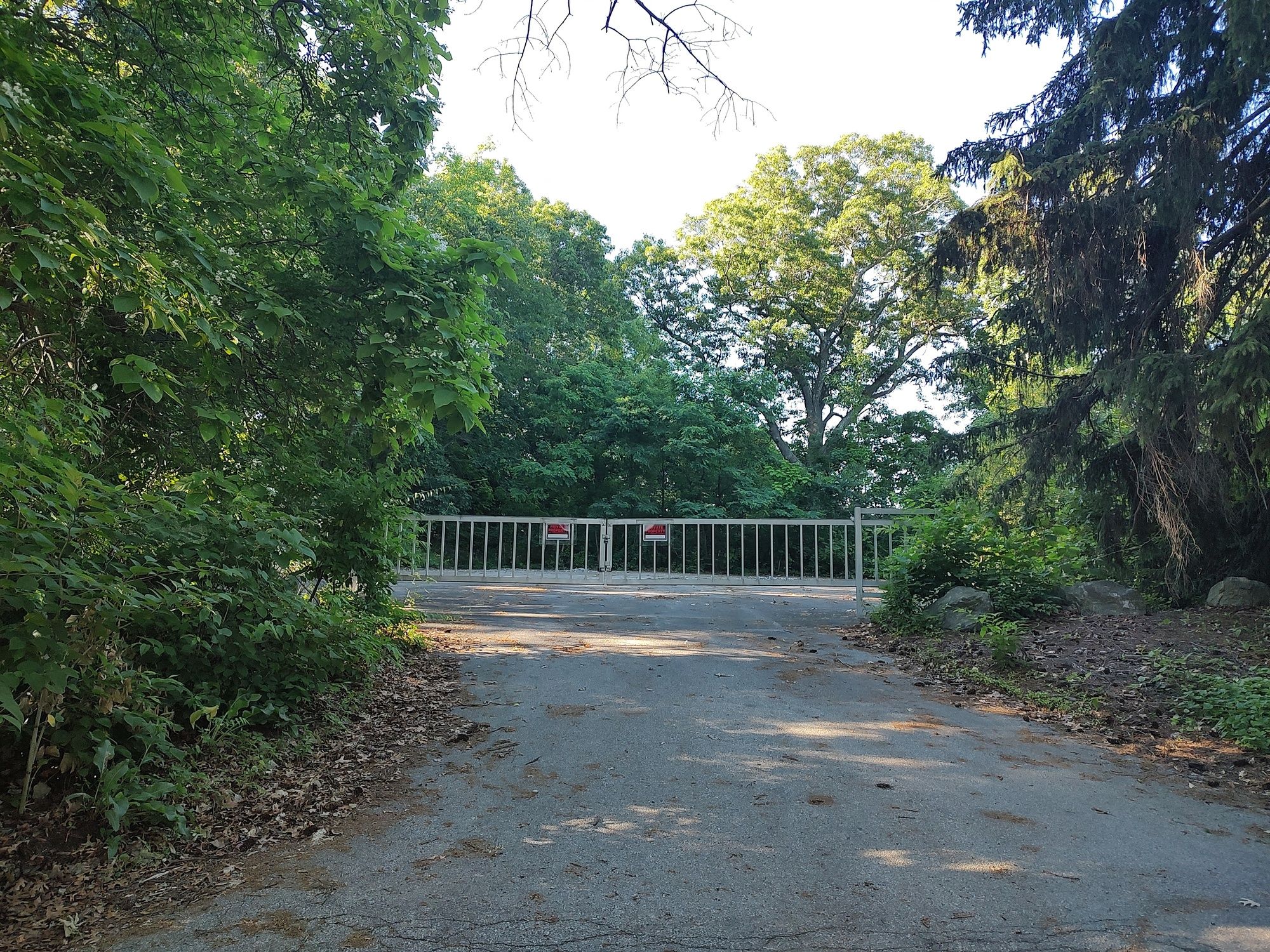 27 Howe St, Auburn, MA 01501