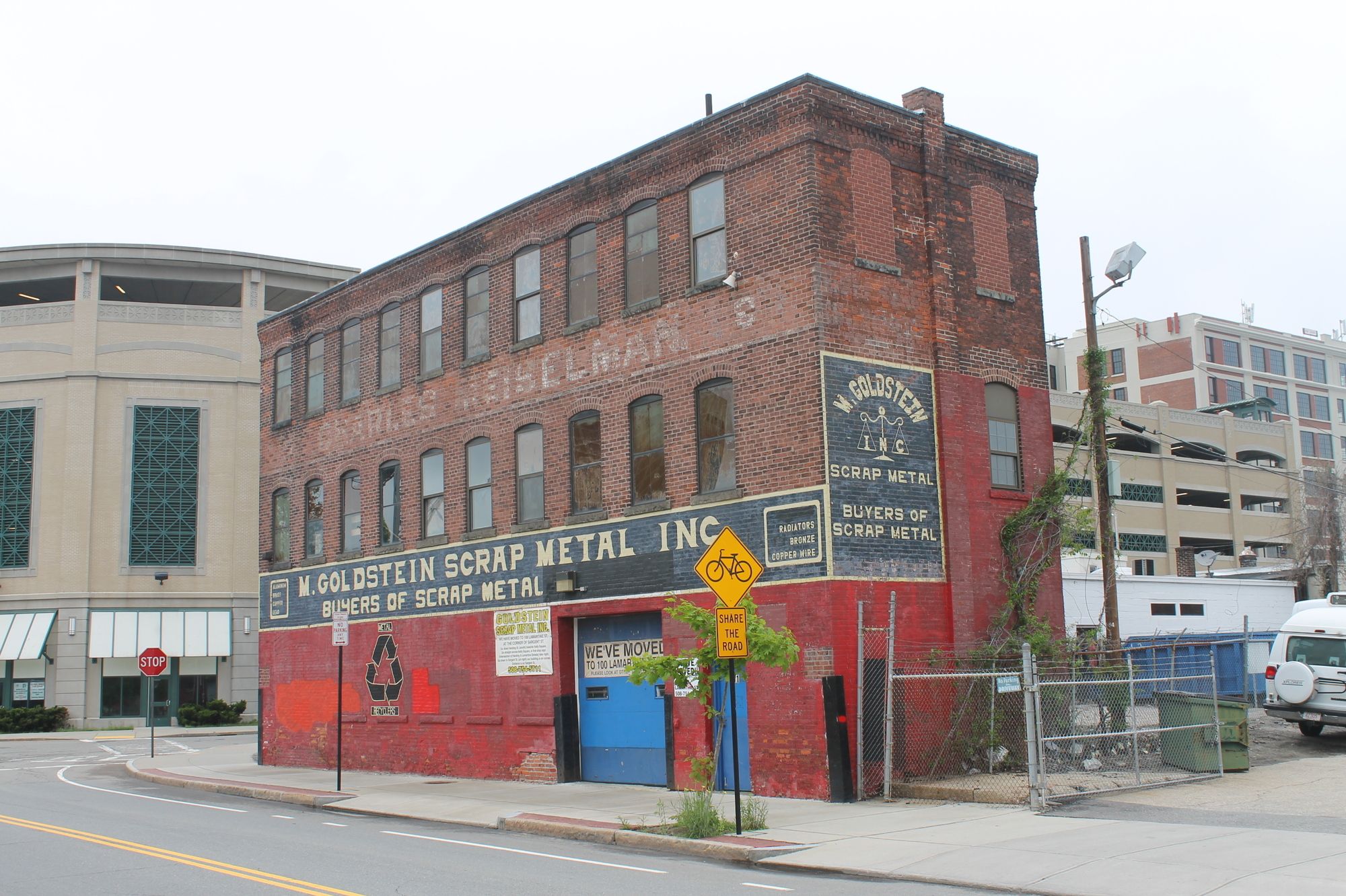 51 Harding St, Worcester, MA 01604