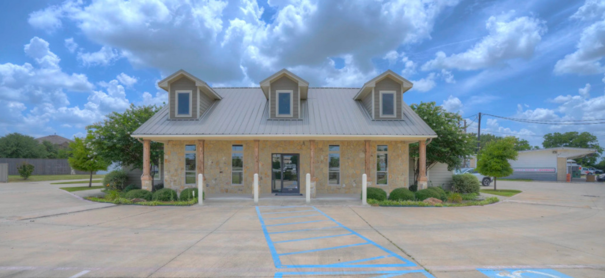 3209 Fort Worth Dr, Denton, TX 76205