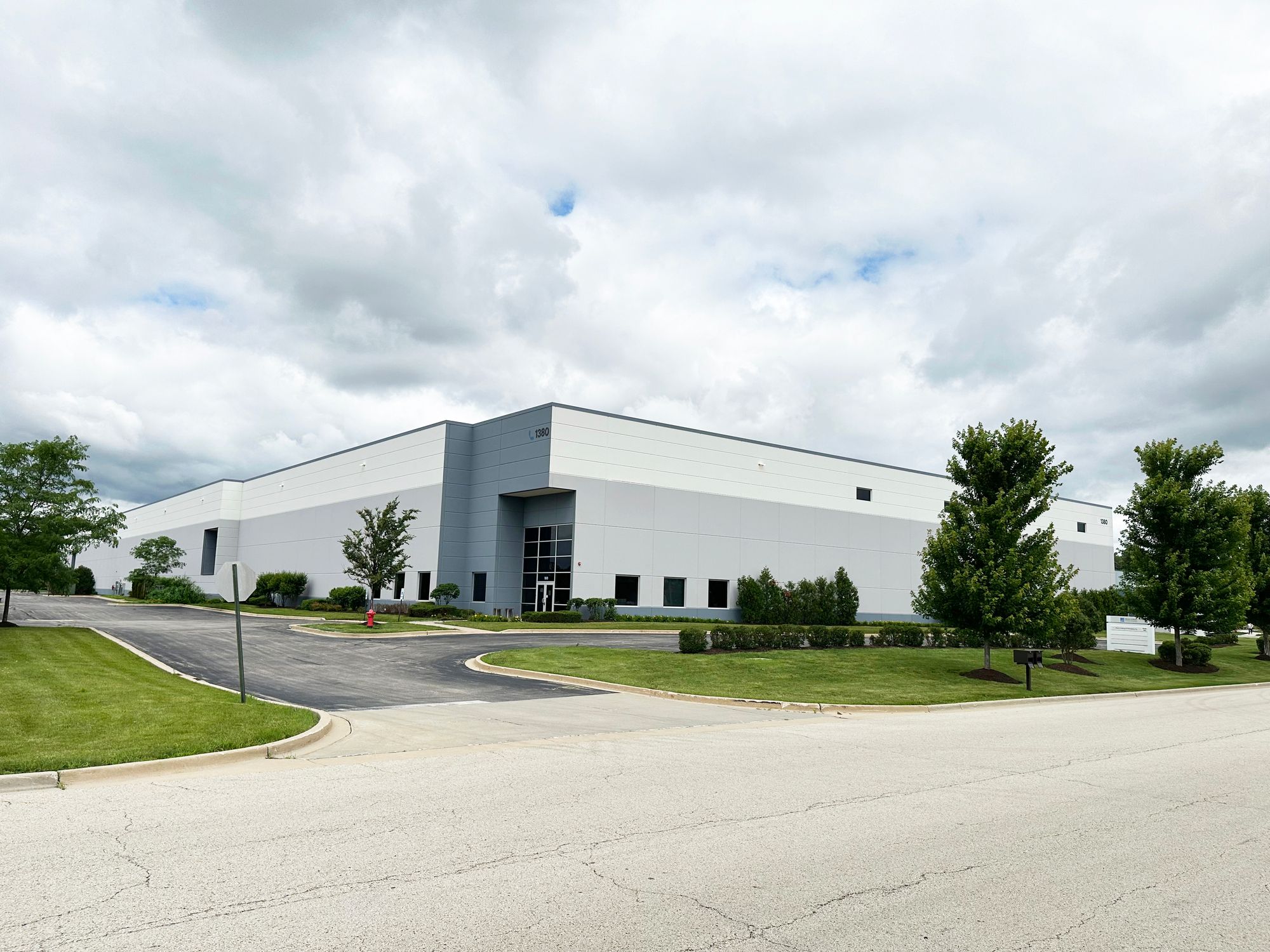 1380 Madeline Ln, Elgin, IL 60124