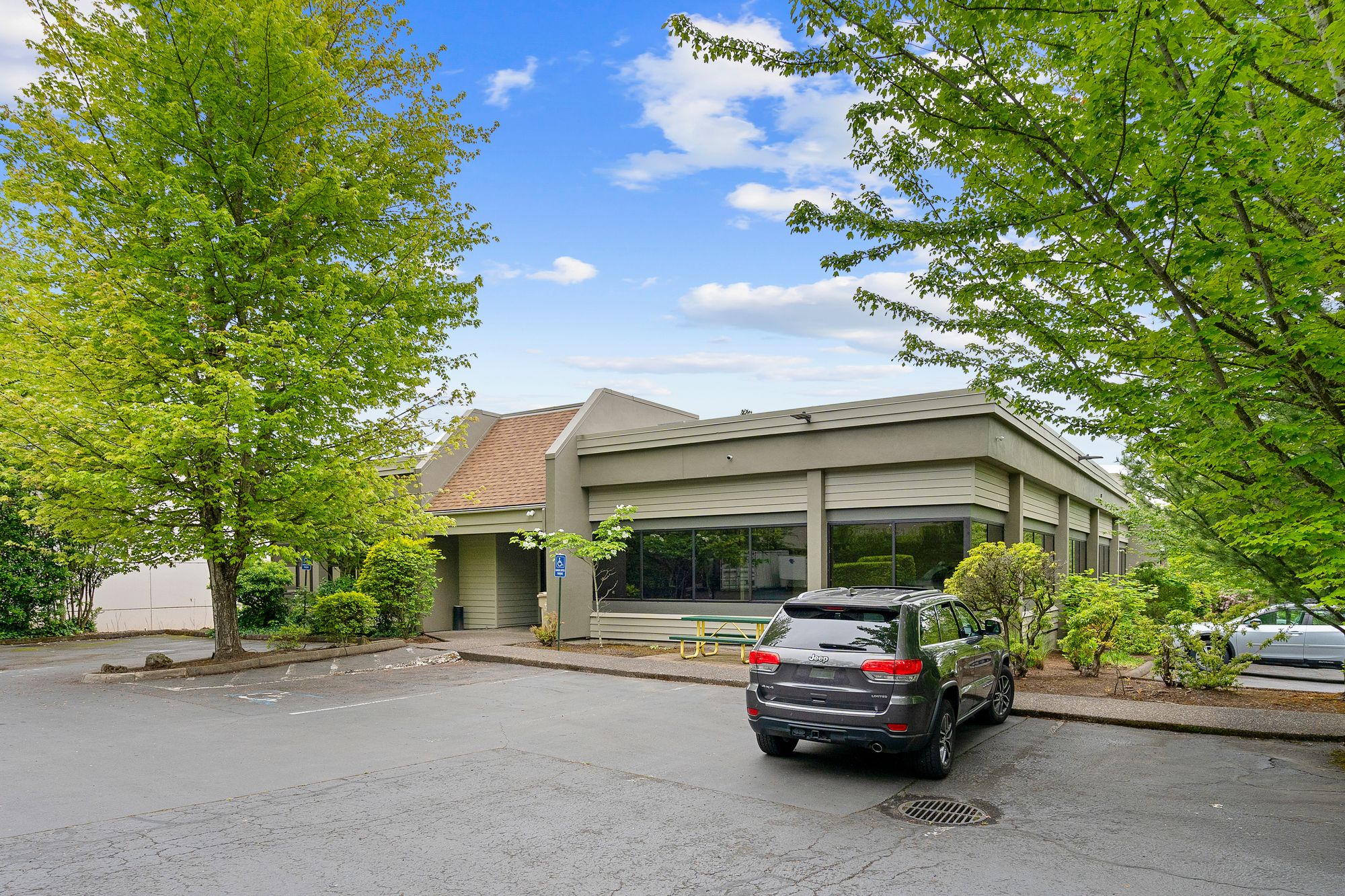 25260 SW Parkway Ave, Wilsonville, OR 97070