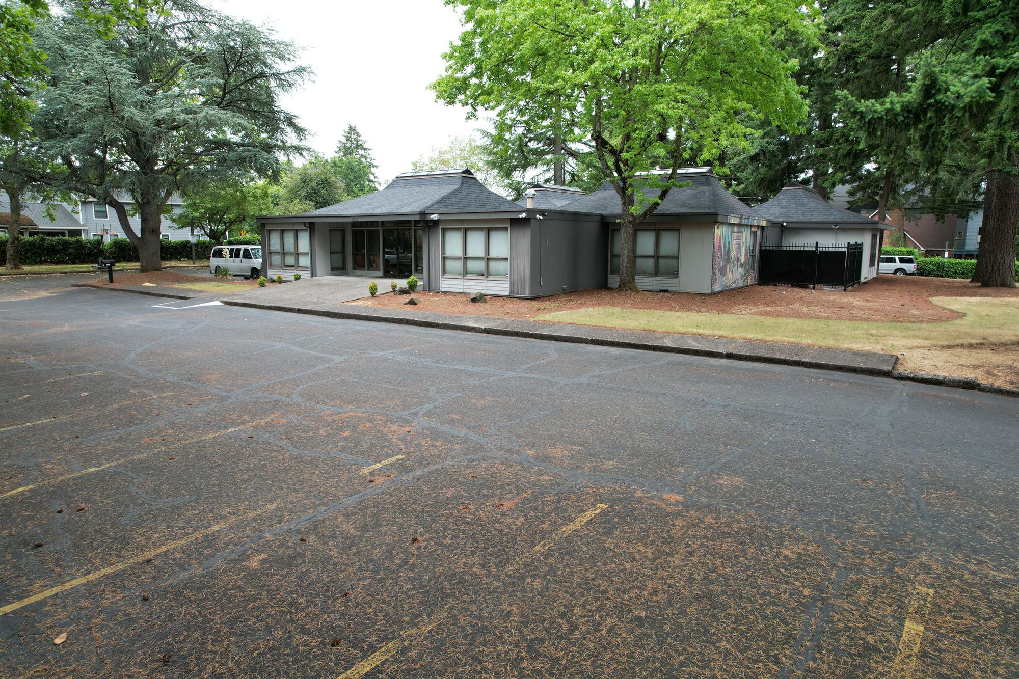 11104 SE Stark St, Portland, OR 97216