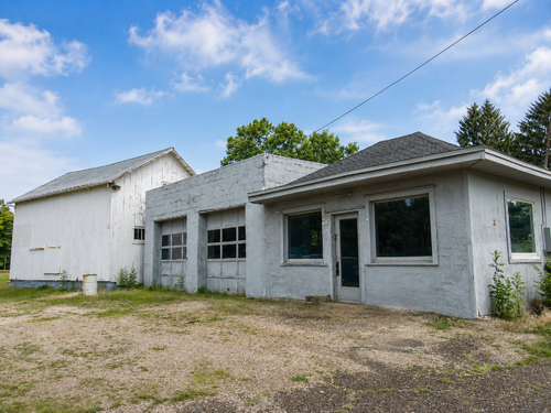 406 N Main St